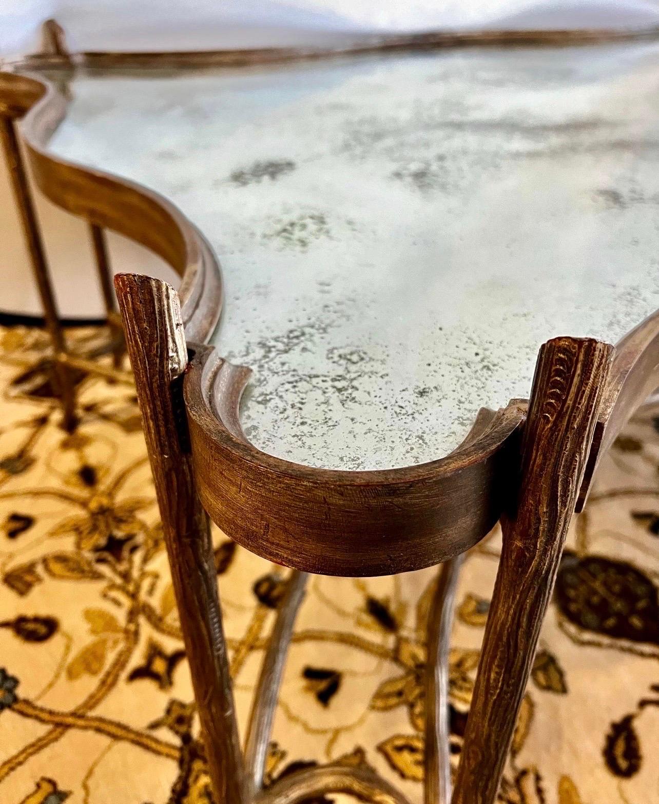 Eglomise Table Cocktail Tables à café en Faux Bois, miroir et fer doré Art Deco Bon état - En vente à West Hartford, CT