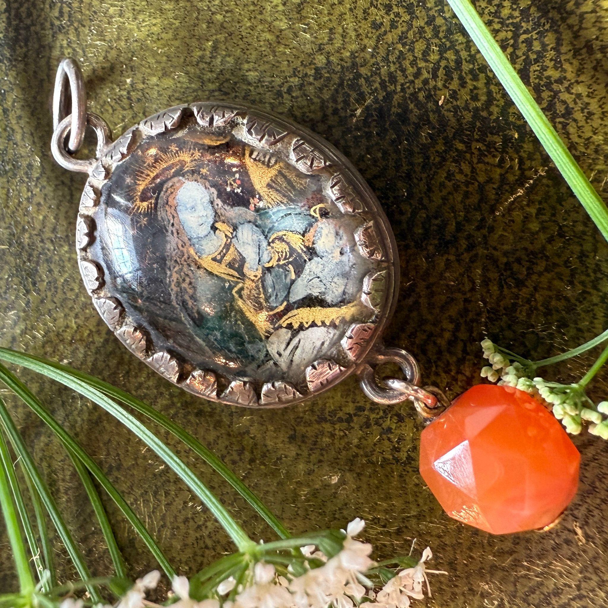 Eglomisé Pendant of the Virgin and Child with Reliquary. Spanish, 17th century For Sale 6
