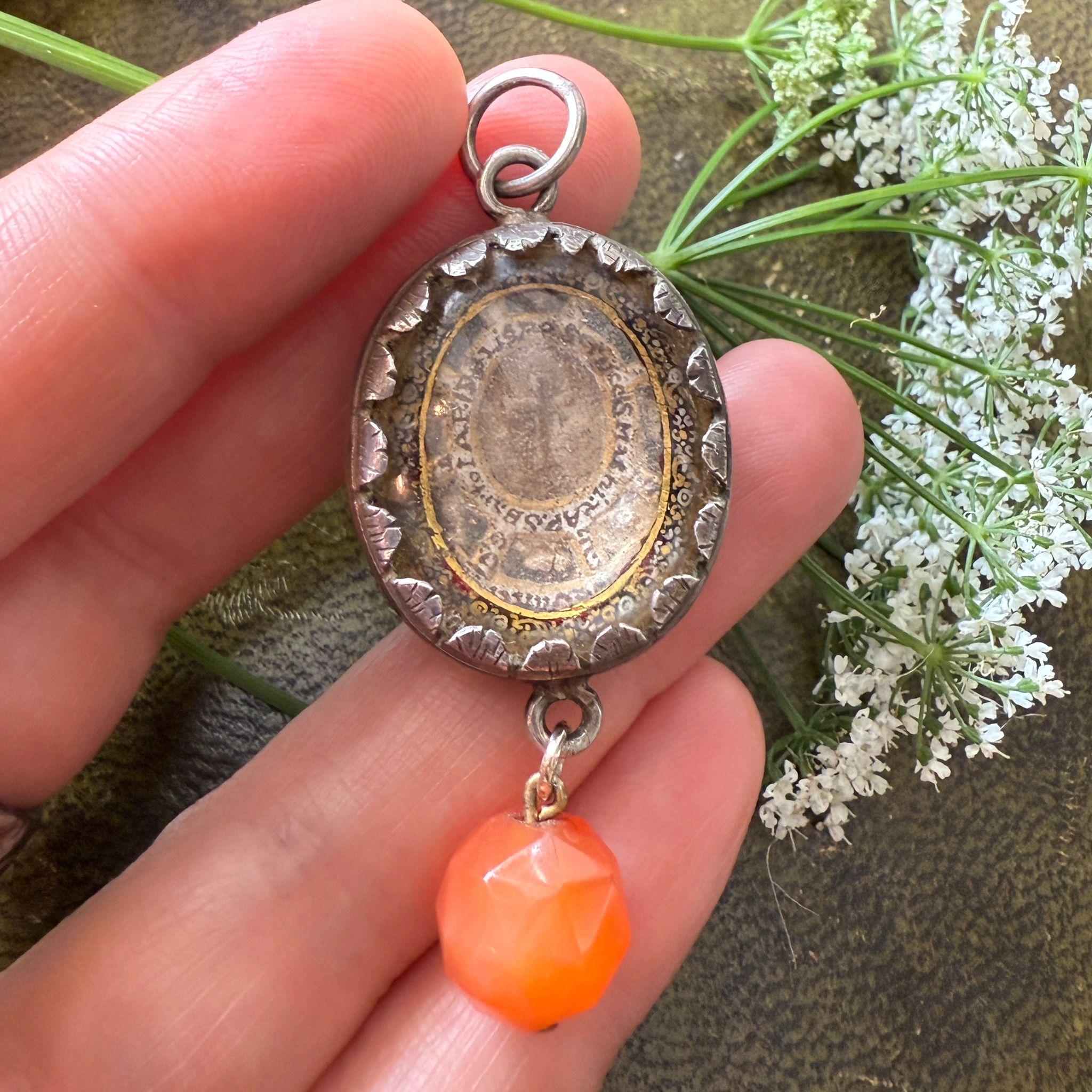 Eglomisé Pendant of the Virgin and Child with Reliquary. Spanish, 17th century For Sale 2