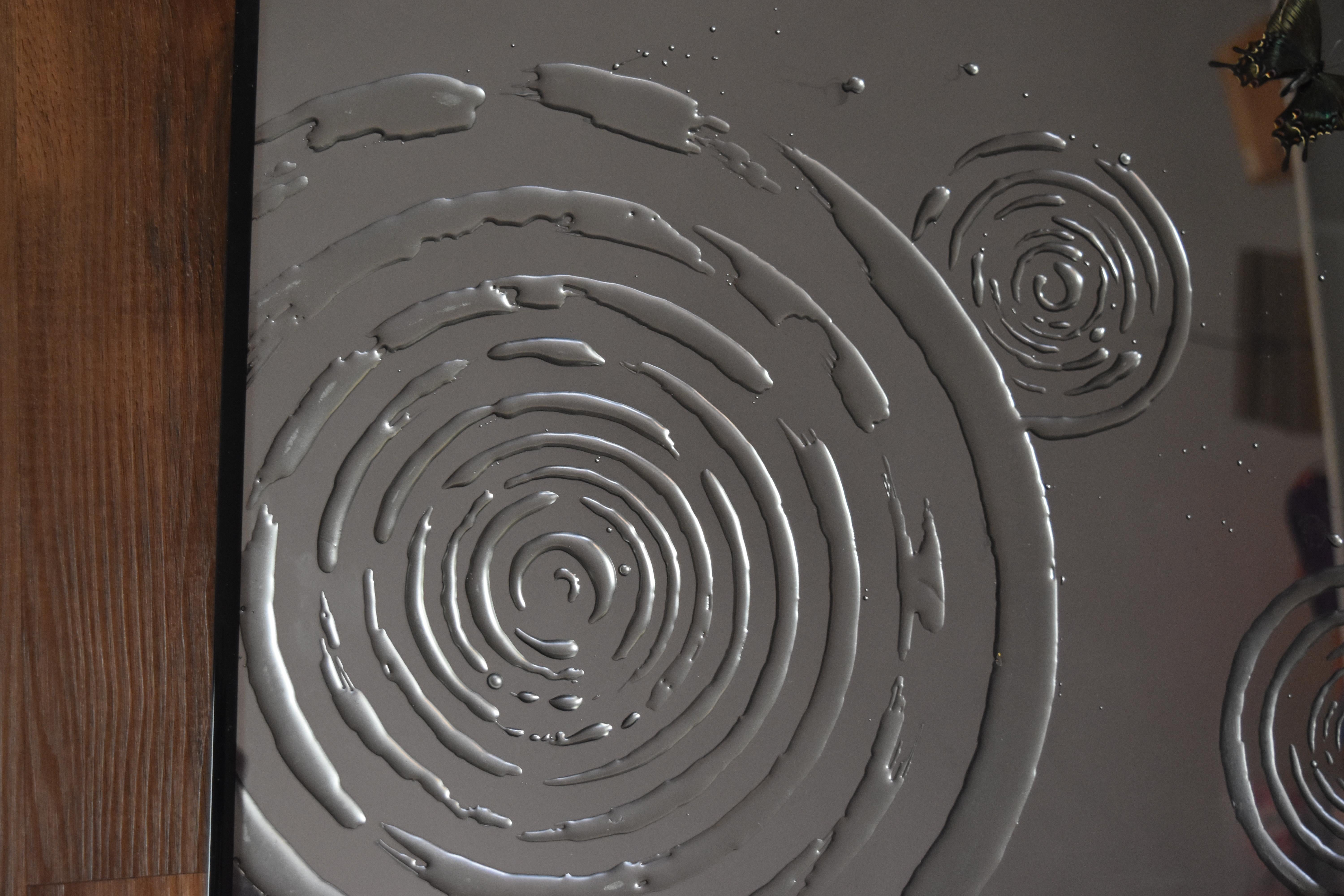 eglomised glass with butterfly and water ripples In New Condition For Sale In MEAUX, FR