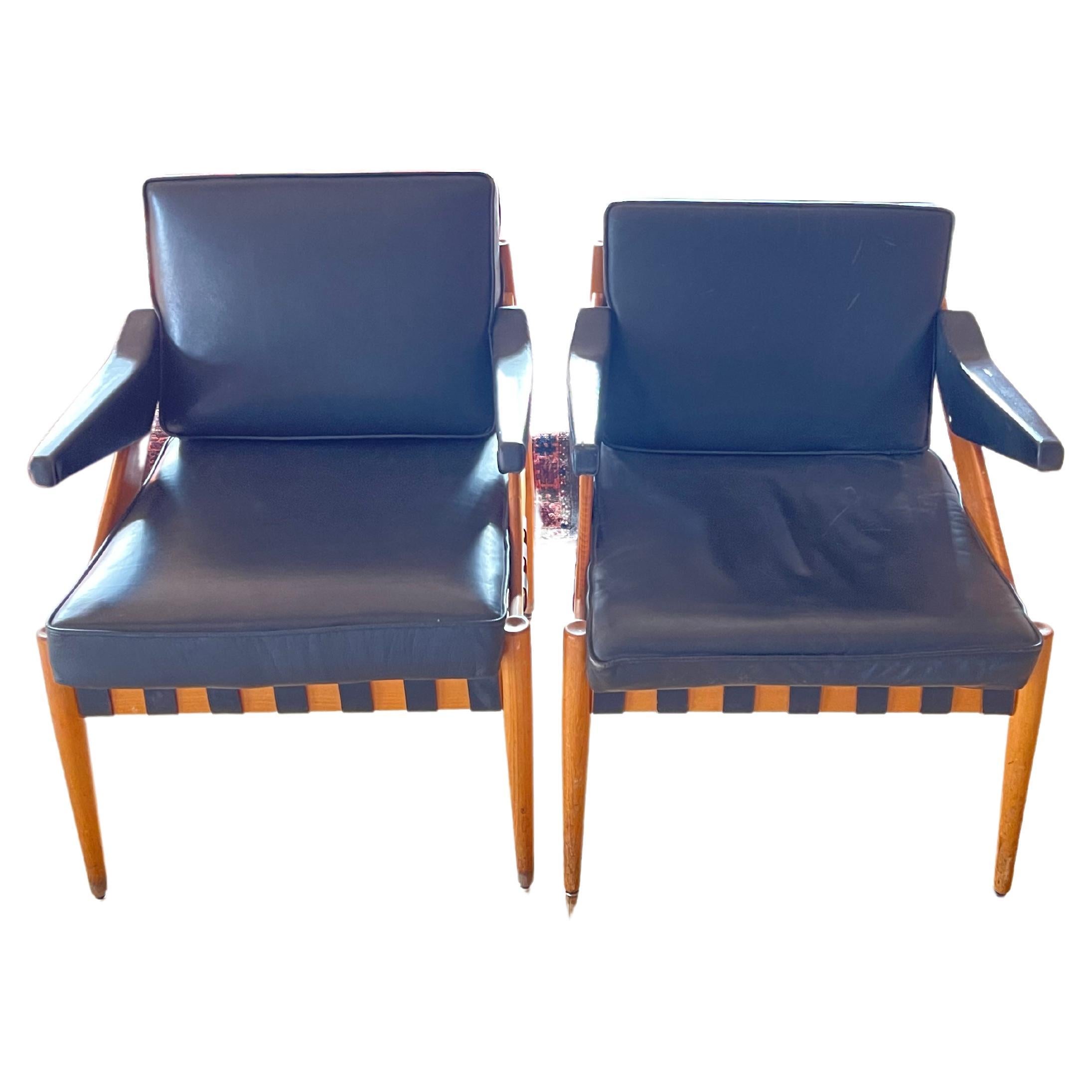 Egon Eiermann 122A Wilde Spieth Pair of Chairs For Sale