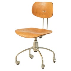 Egon Eiermann Ash Plywood Chair Model SE40, 1950s Germany, adjustable height
