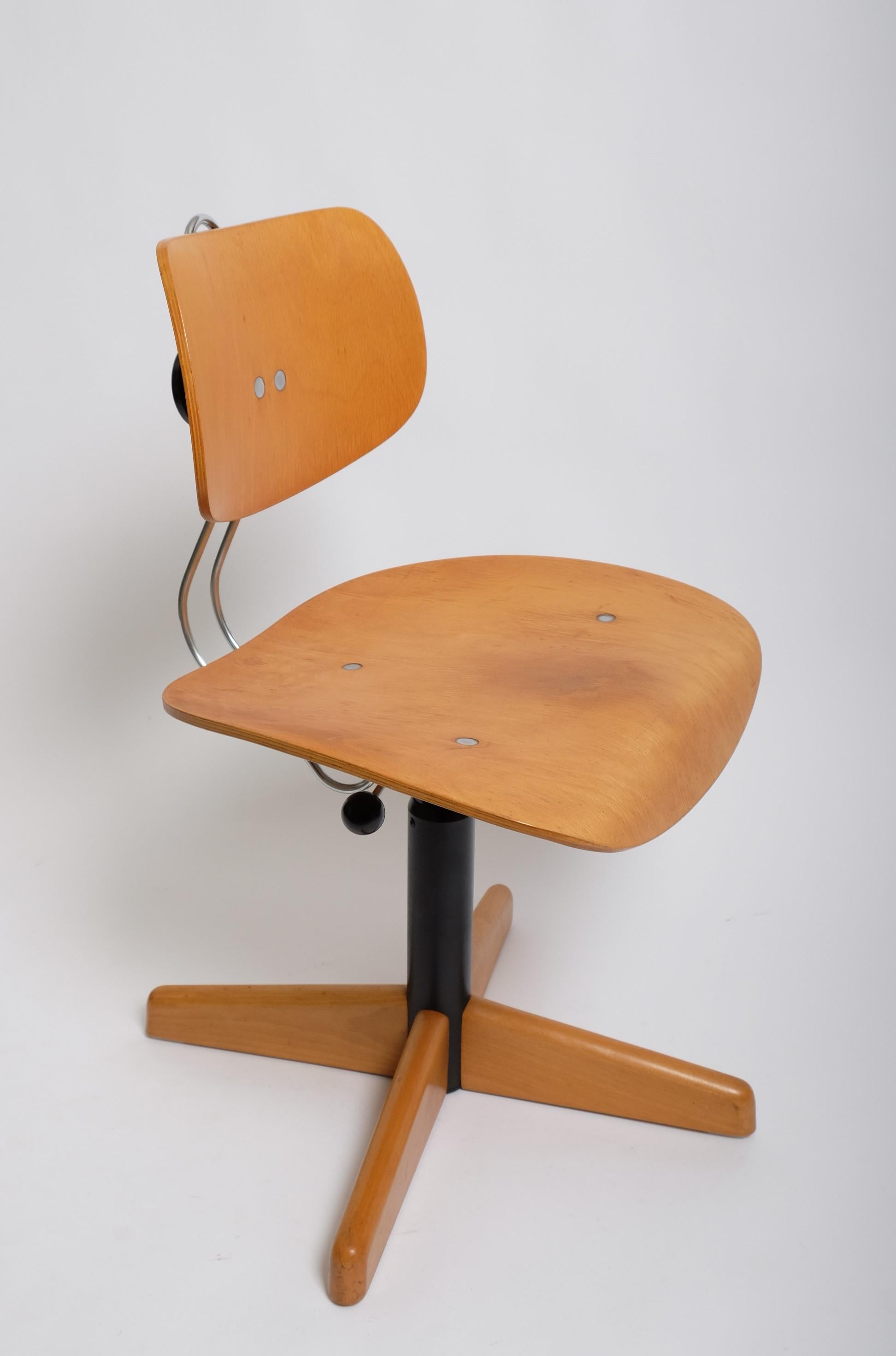 Chaise de bureau Egon Eiermann SE40 pour Wilde + Spieth, Allemagne, années 1950 en vente 7