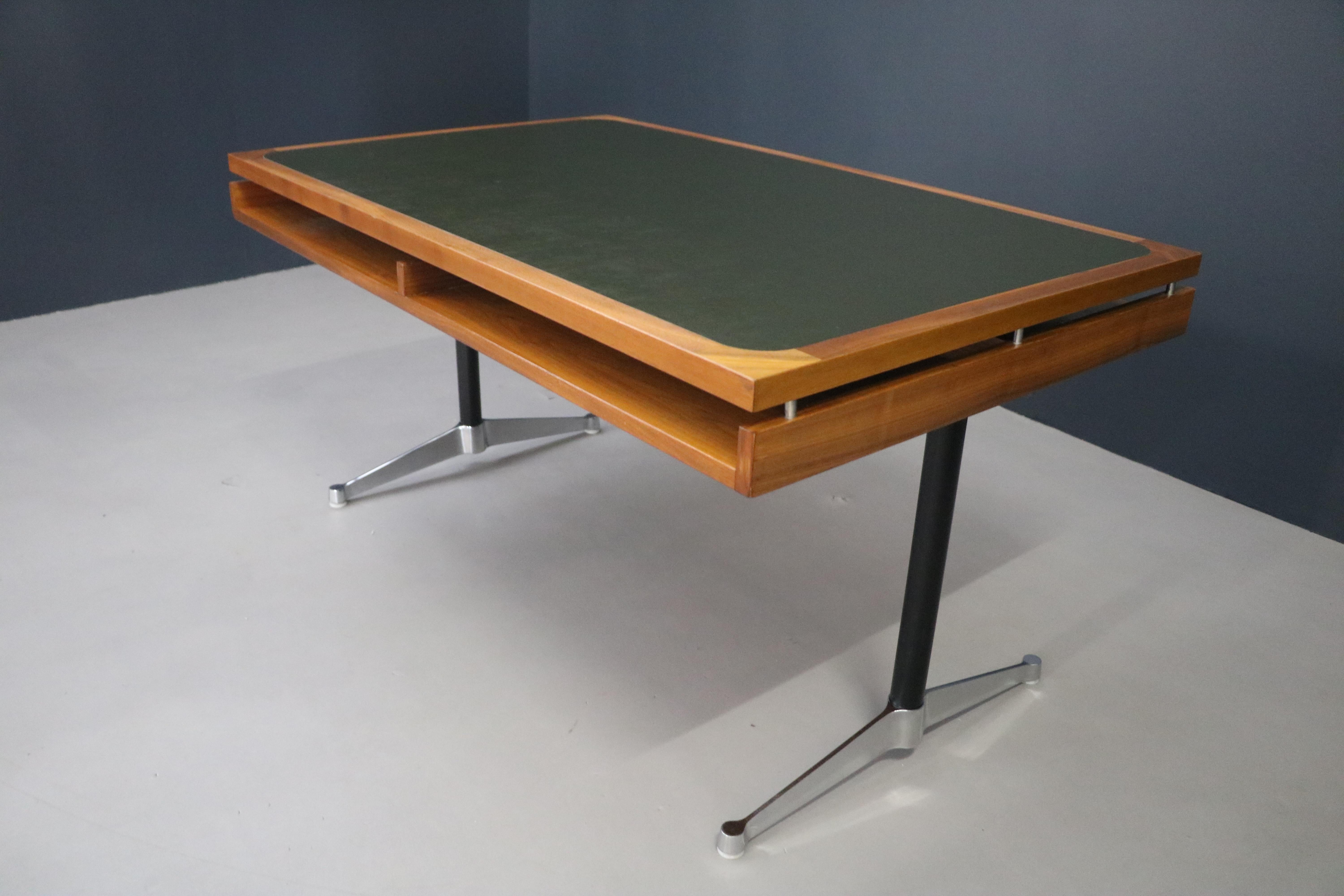 Egon Eiermann-Schreibtisch, hergestellt von Herman Miller, Deutschland, 1968 (Furnier) im Angebot