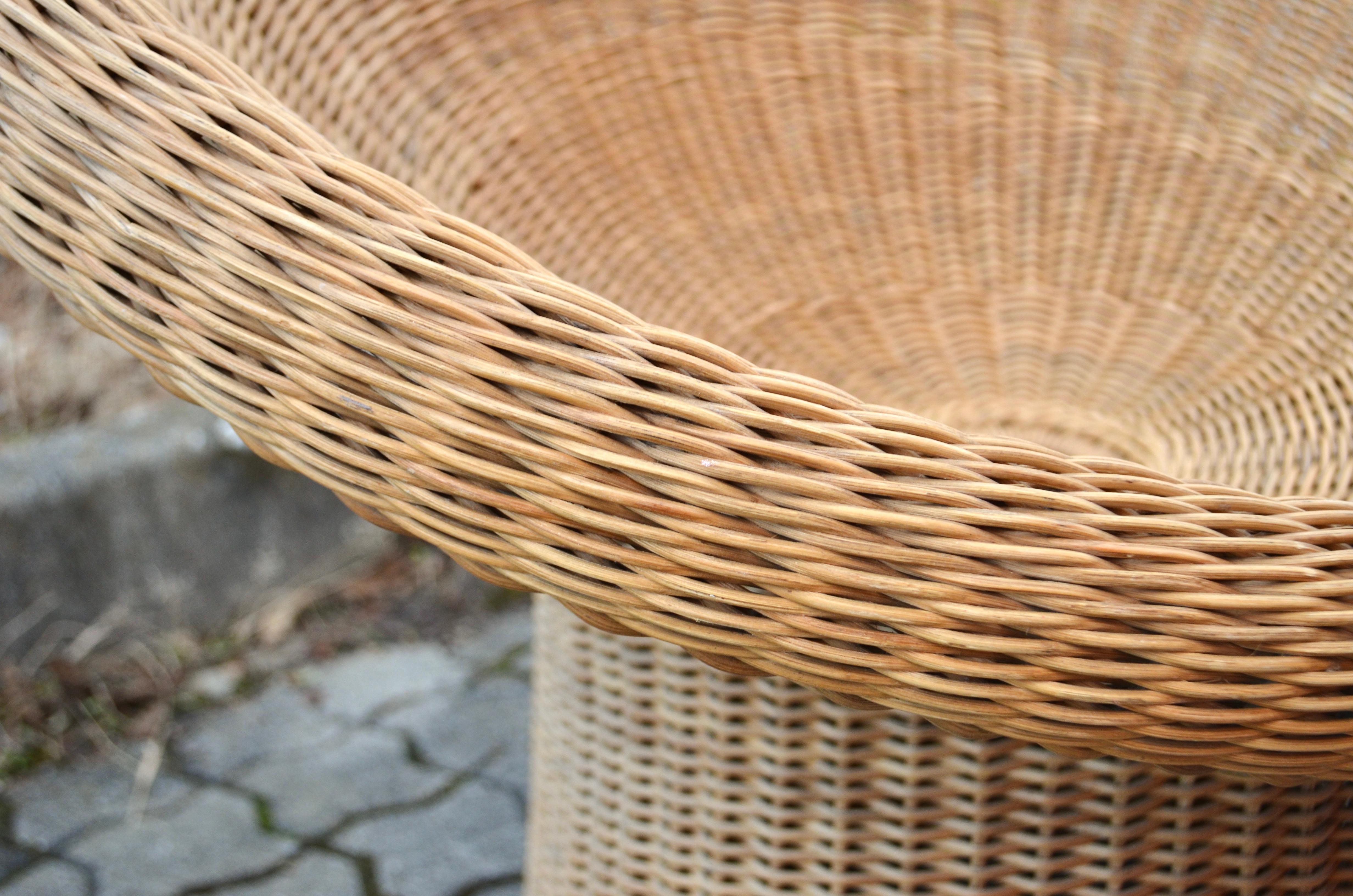 Egon Eiermann E10 Cane Basket Lounge Chair for Heinrich Murmann In Good Condition For Sale In Munich, Bavaria