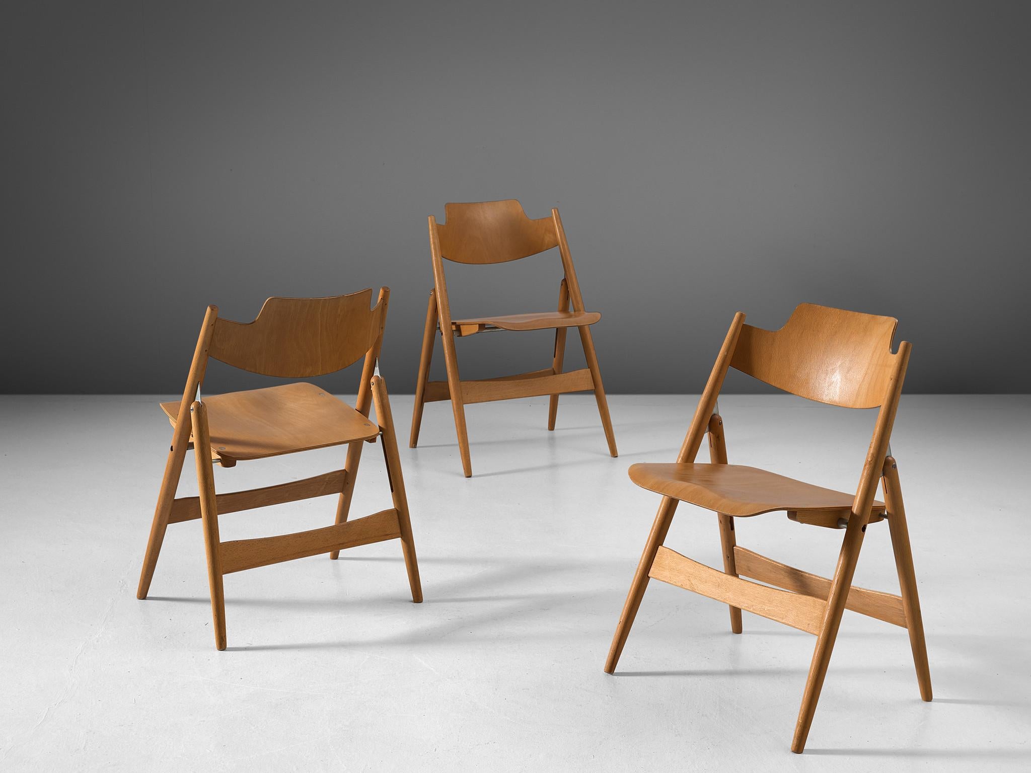 Egon Eiermann for Wilde & Spieth, foldable chairs 'SE 18', beech, Germany, design 1952, later production.

Famous German architect Egon Eiermann who is known for his keen designs embracing new materials and forms of the postwar period, received the