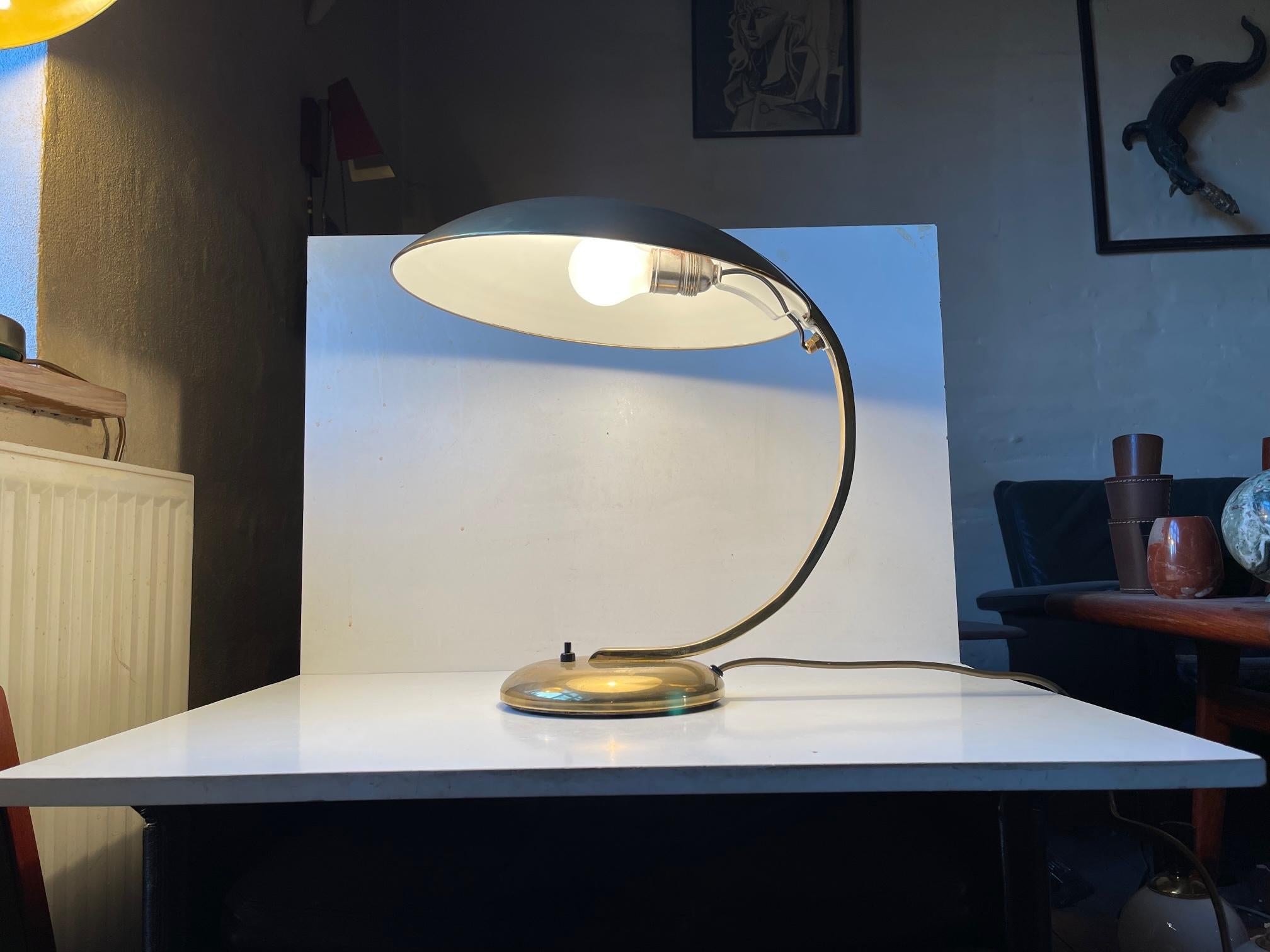 Egon Hillebrand Bauhaus Desk Lamp in Brass, 1940s In Good Condition For Sale In Esbjerg, DK