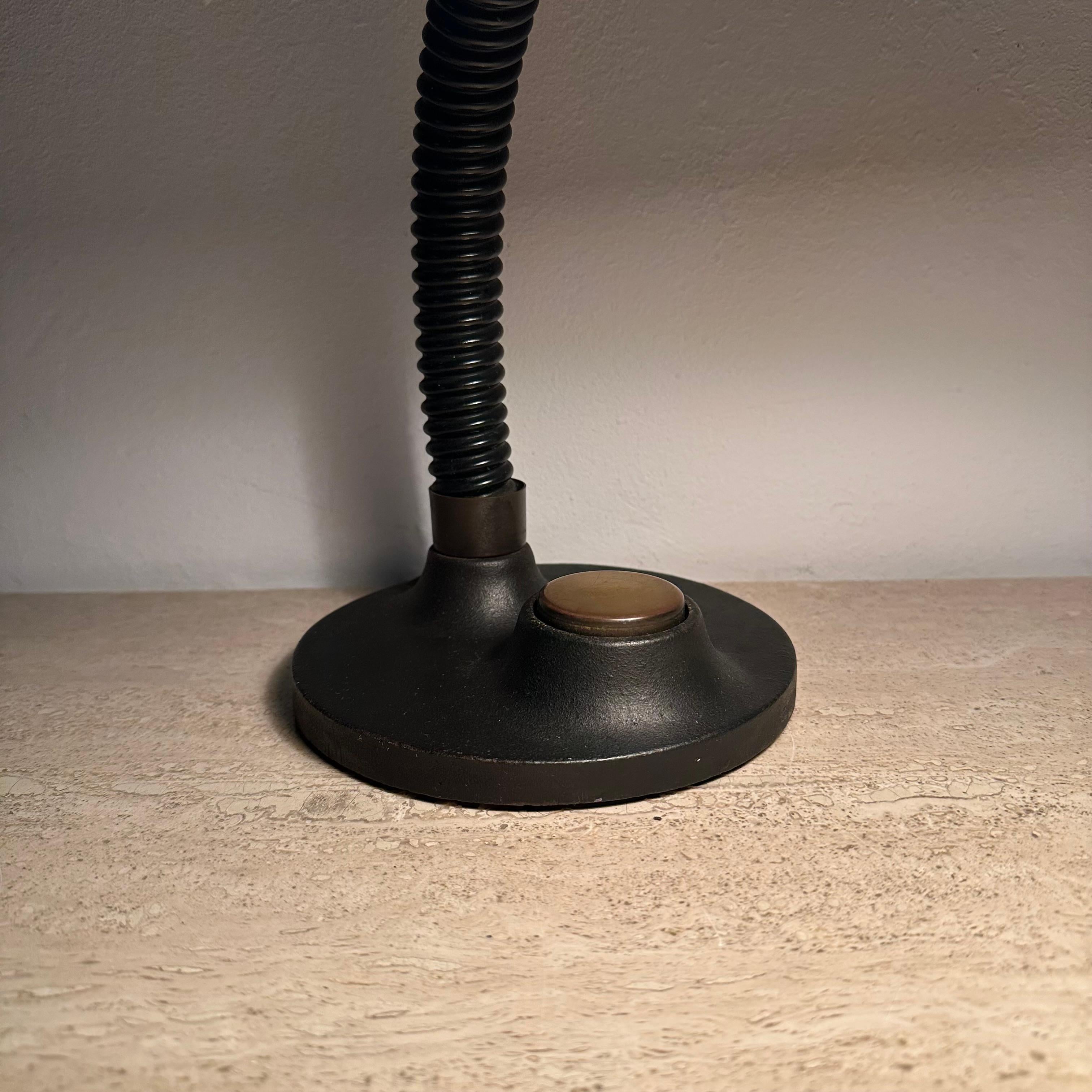 Egon Hillebrand Schreibtischlampe, 1970er Jahre im Angebot 13