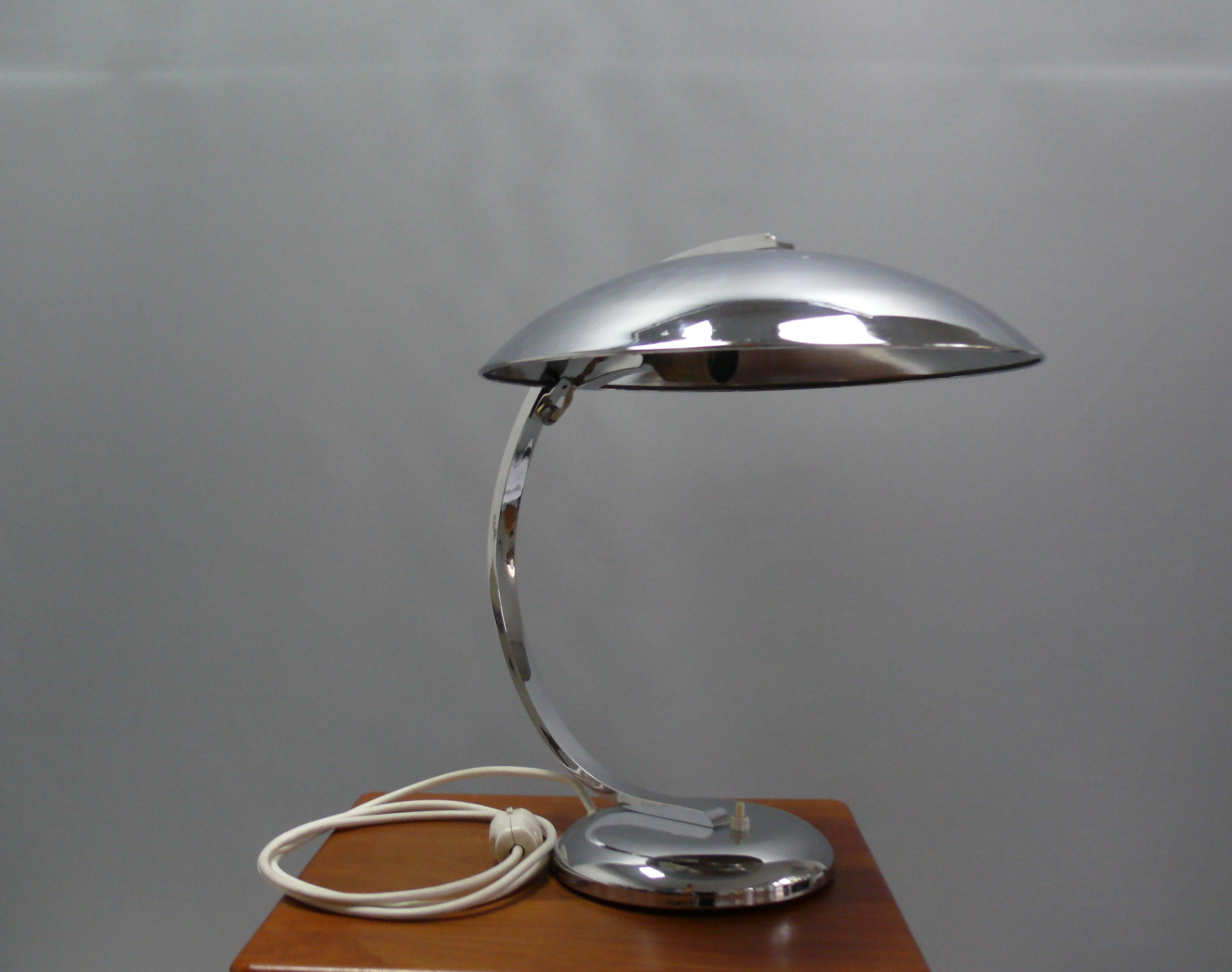 Egon Hillebrand Lámpara de sobremesa - Lámpara de escritorio Bauhaus - 'Gleibo', Alemania, años 30 en venta 7