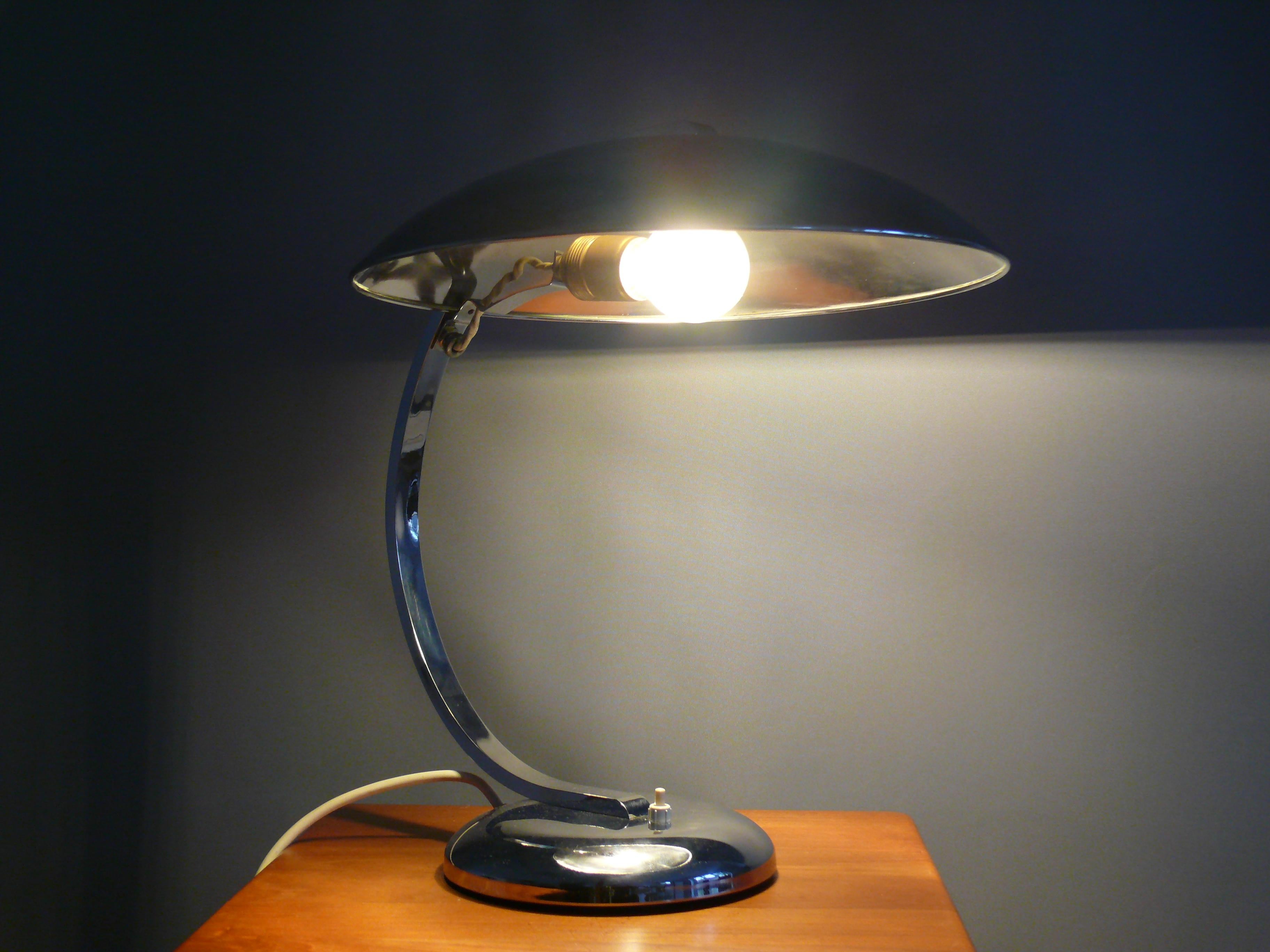 Egon Hillebrand Lámpara de sobremesa - Lámpara de escritorio Bauhaus - 'Gleibo', Alemania, años 30 mediados del siglo XX en venta