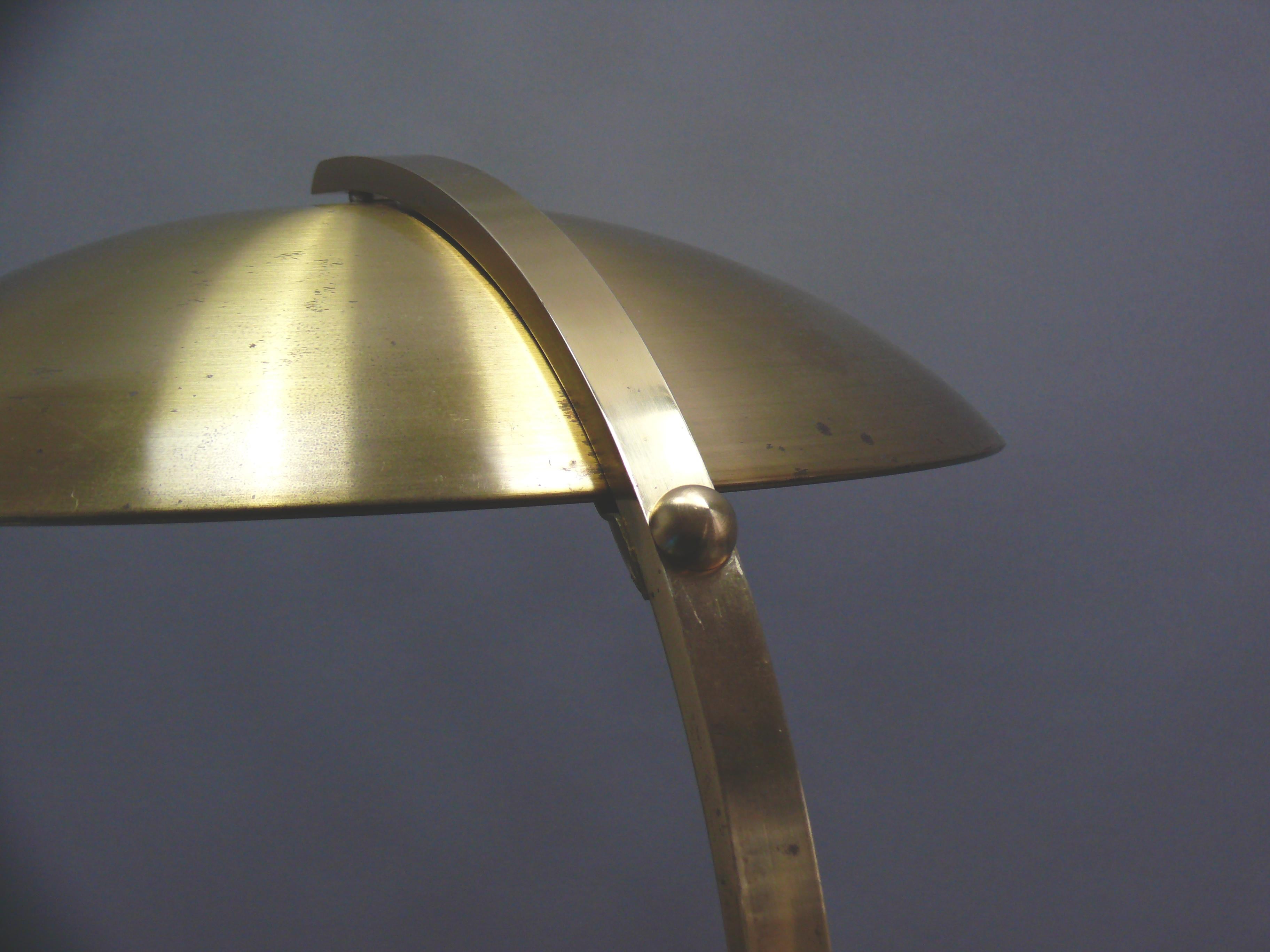 Egon Hillebrand Lámpara de sobremesa - Lámpara de escritorio Bauhaus - 'Gleibo', Alemania, años 30 Metal en venta