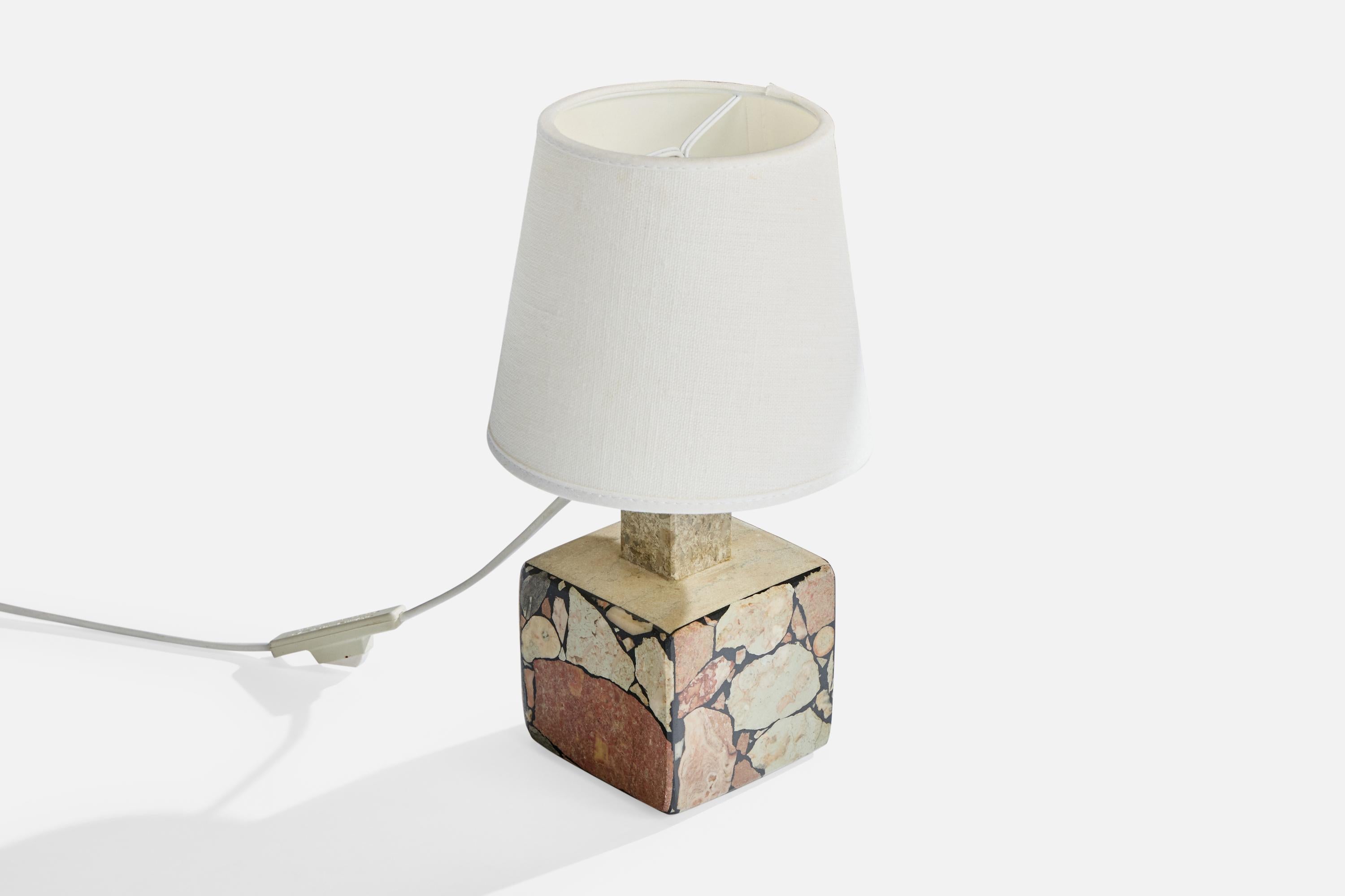 Egon Jakobsson, Lámpara de mesa, Piedra, Suecia, década de 1990 en Bueno estado para la venta en High Point, NC