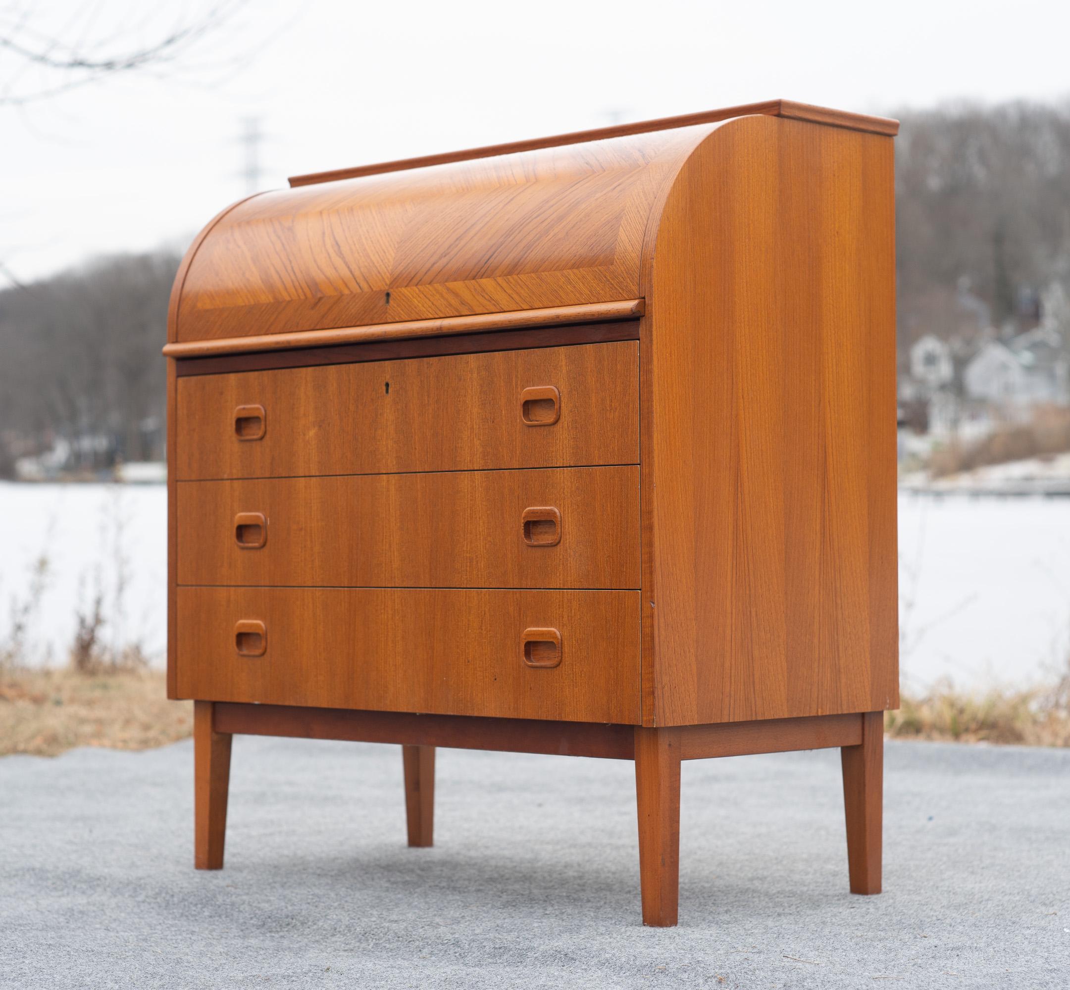 Mid-Century Modern Egon Ostergaard for SMI Sweden Bookmatched Teak Roll Top Desk or Secretary For Sale
