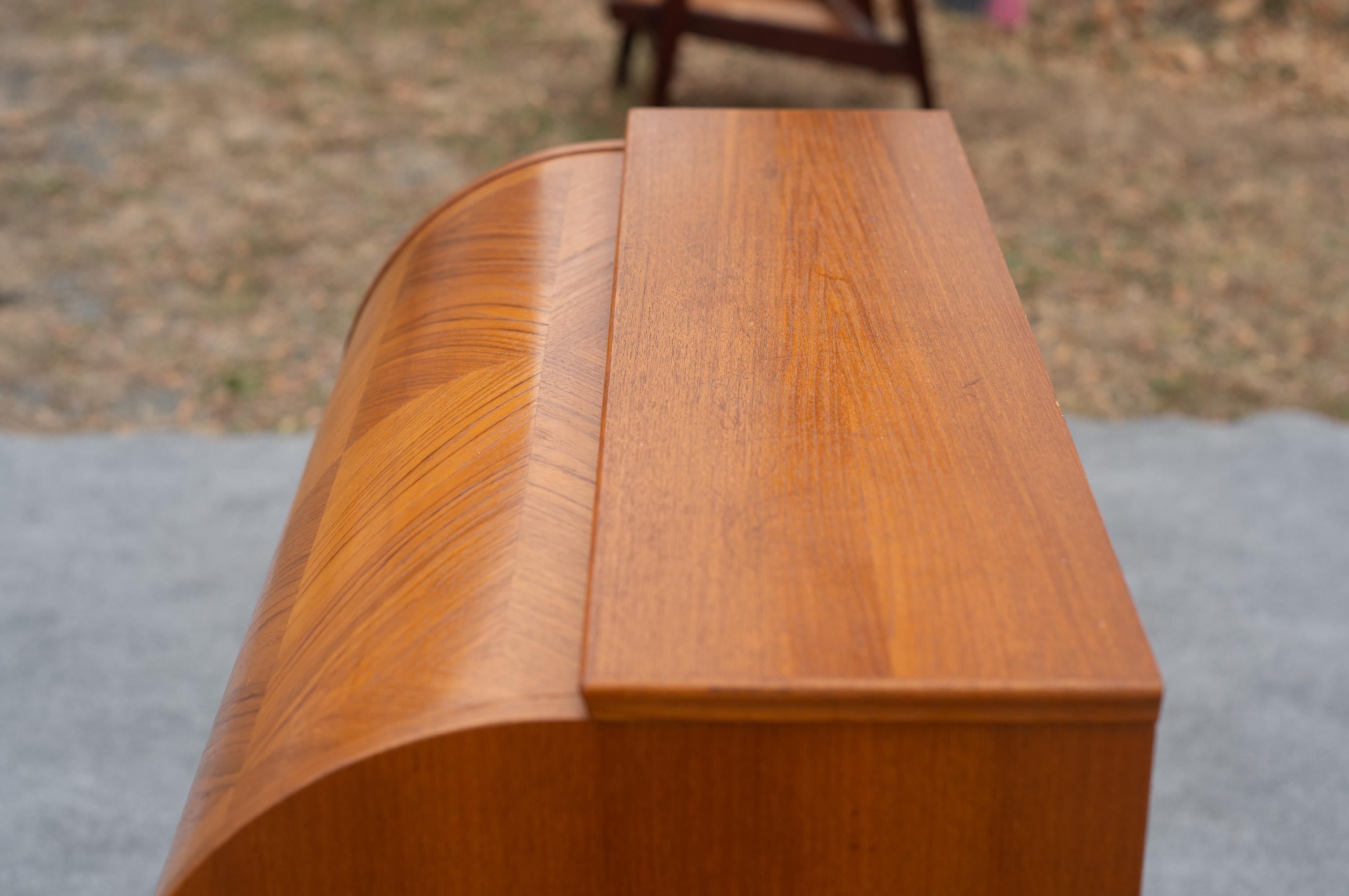Mid-20th Century Egon Ostergaard for SMI Sweden Bookmatched Teak Roll Top Desk or Secretary For Sale