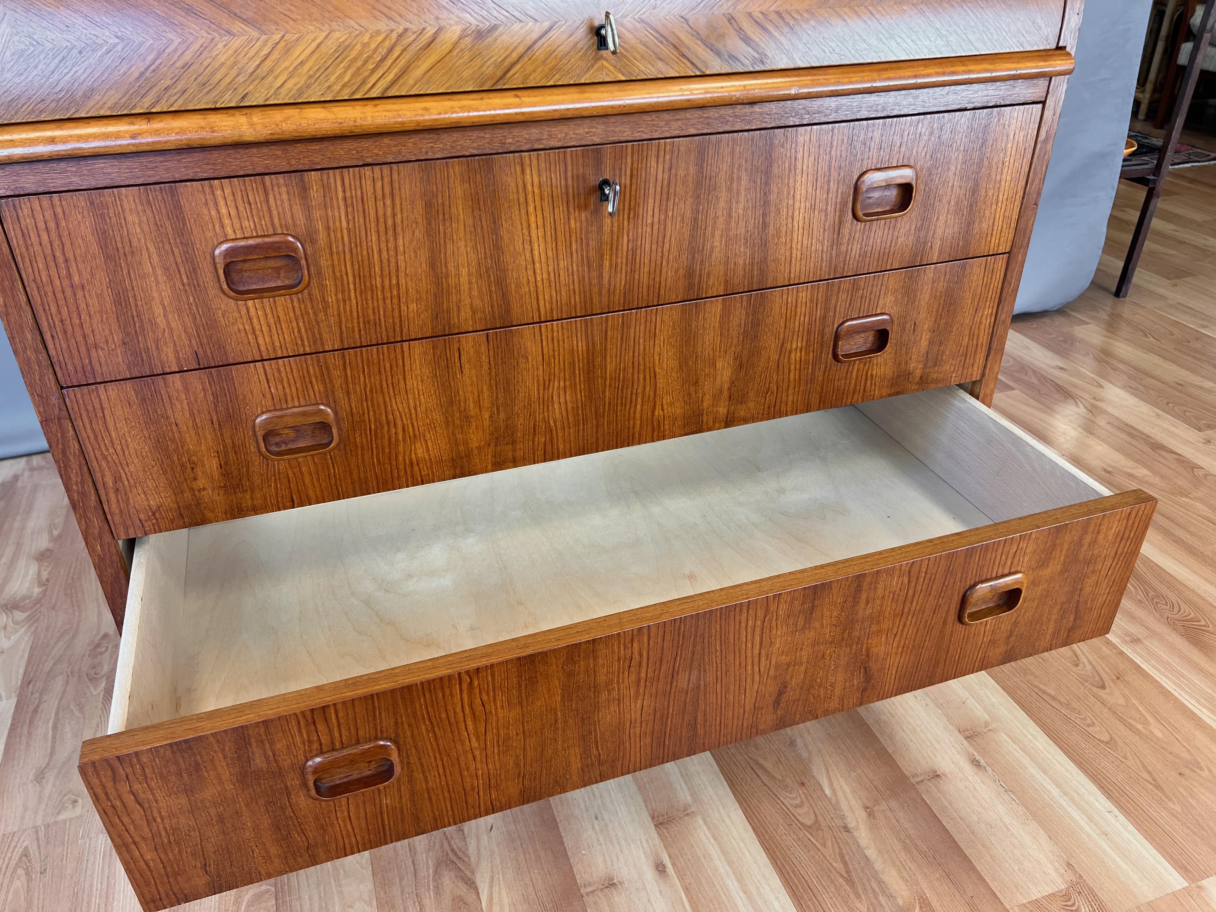 Bureau de secrétaire en teck Egon Ostergaard pour Svensk Mobelindustri, années 1960 1