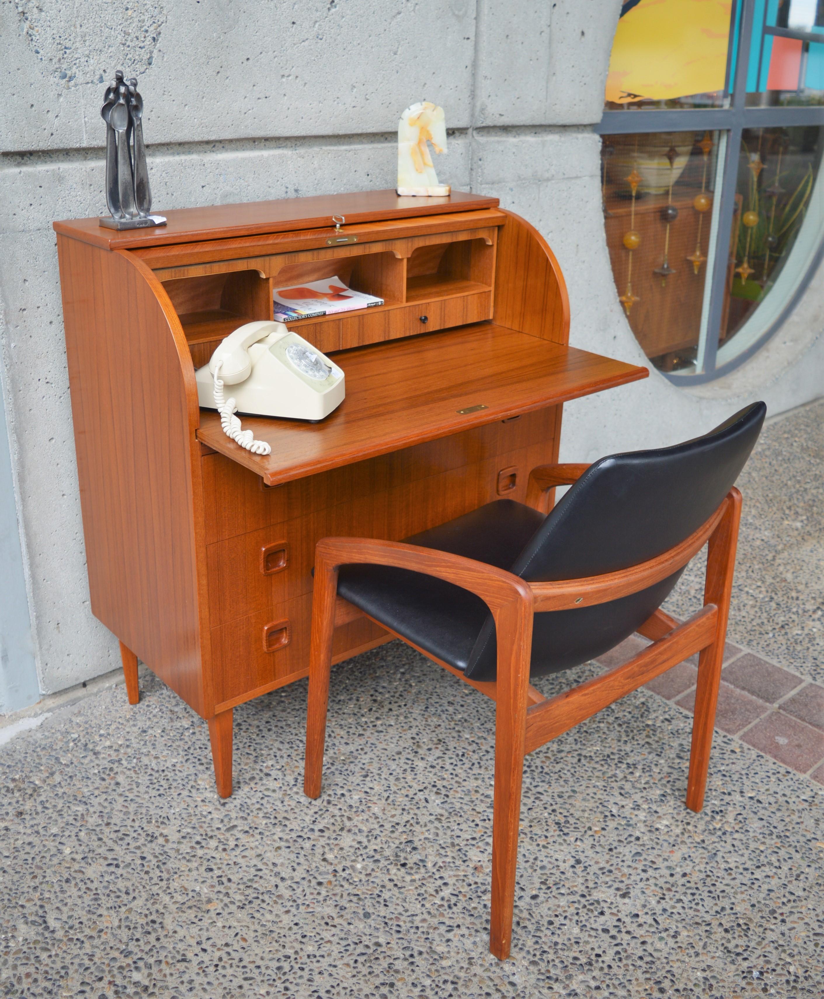 Mid-20th Century Egon Ostergaard Teak Dresser / Secretary / Writing Table, Inlaid Roll Top Door