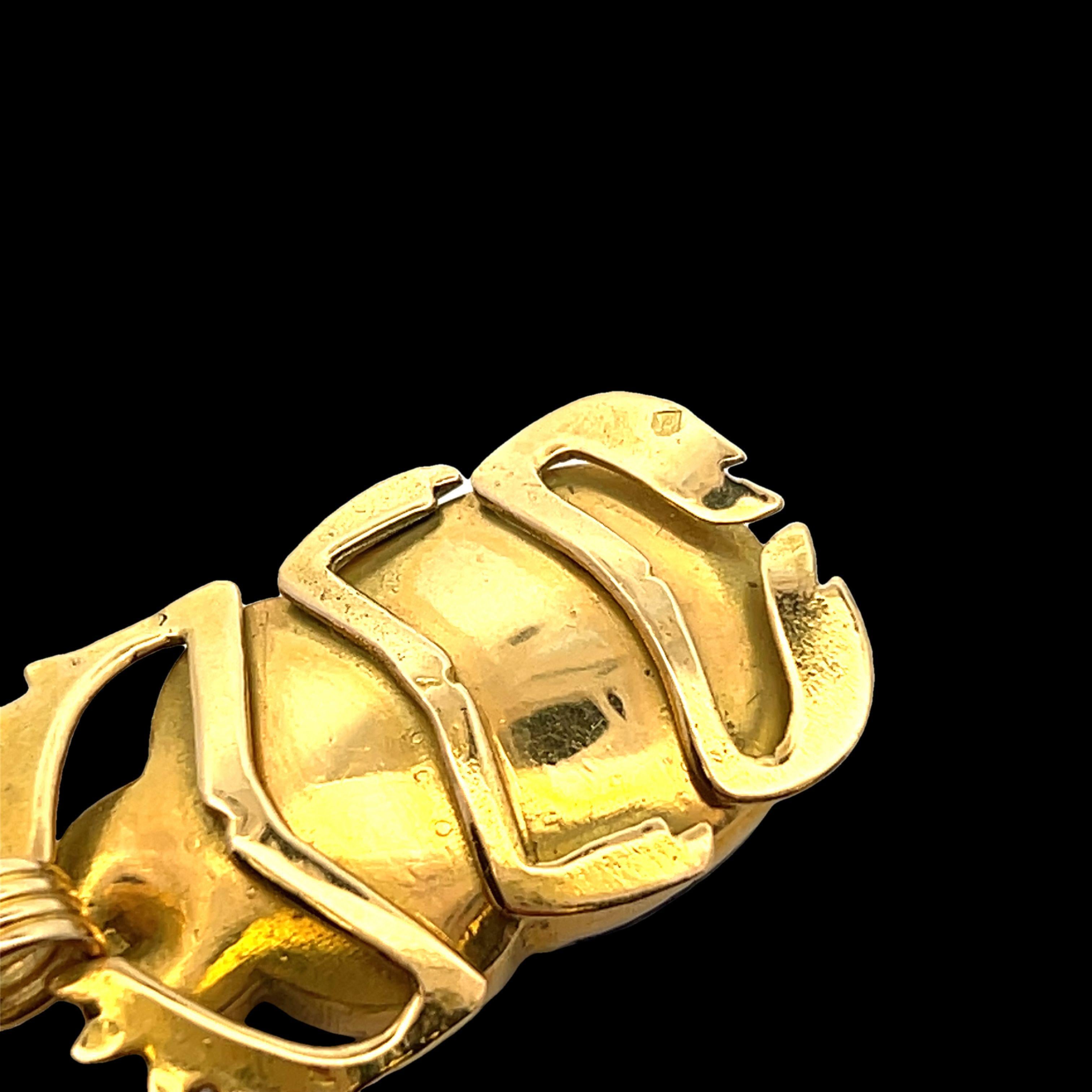 Pendentif égyptien en or jaune 18k Scarabée Beatles avec incrustation de Lapis en vente 5