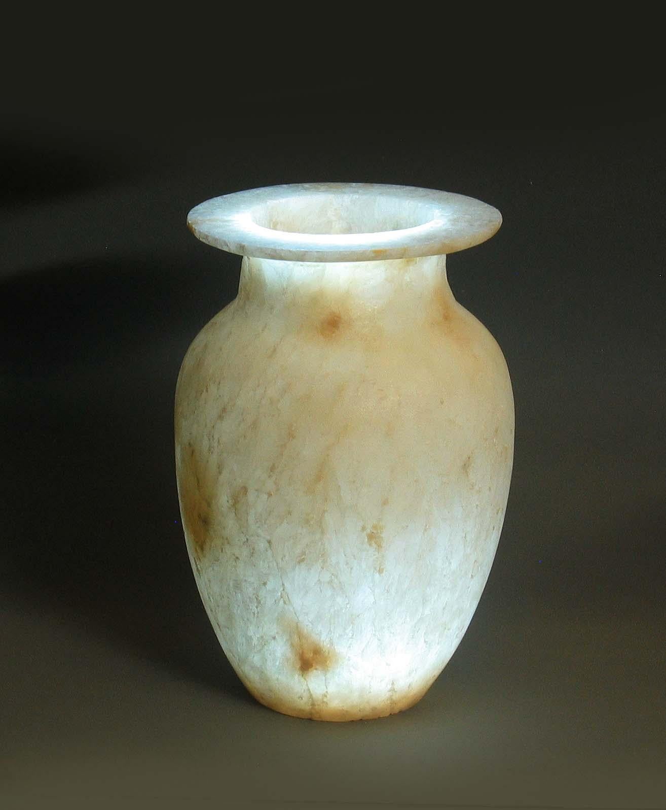 Egyptian Alabaster Vase in Antique Taste, 20th Century 3