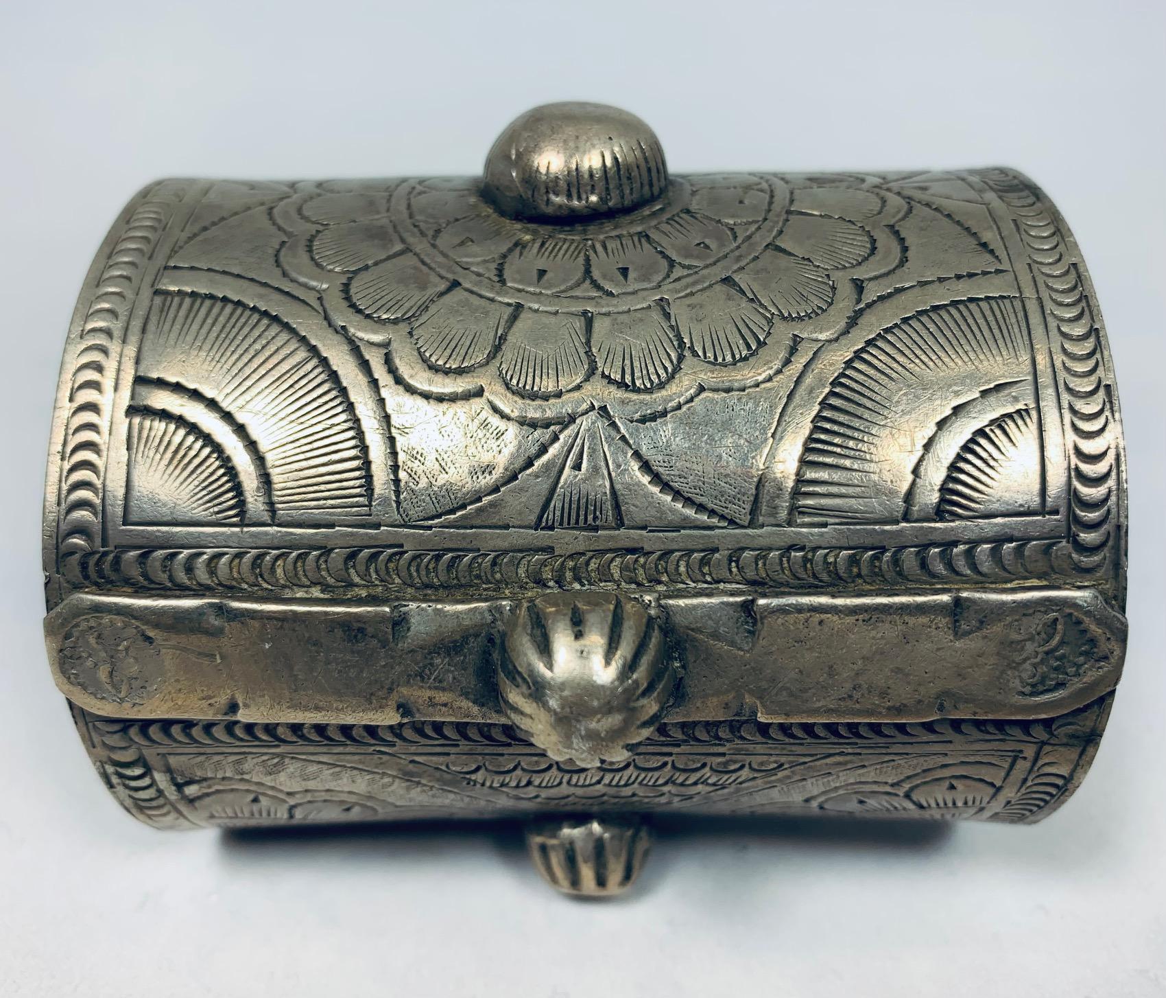 Ägyptisches Bedouin-Silber-Manschettenarmband für Damen oder Herren im Angebot