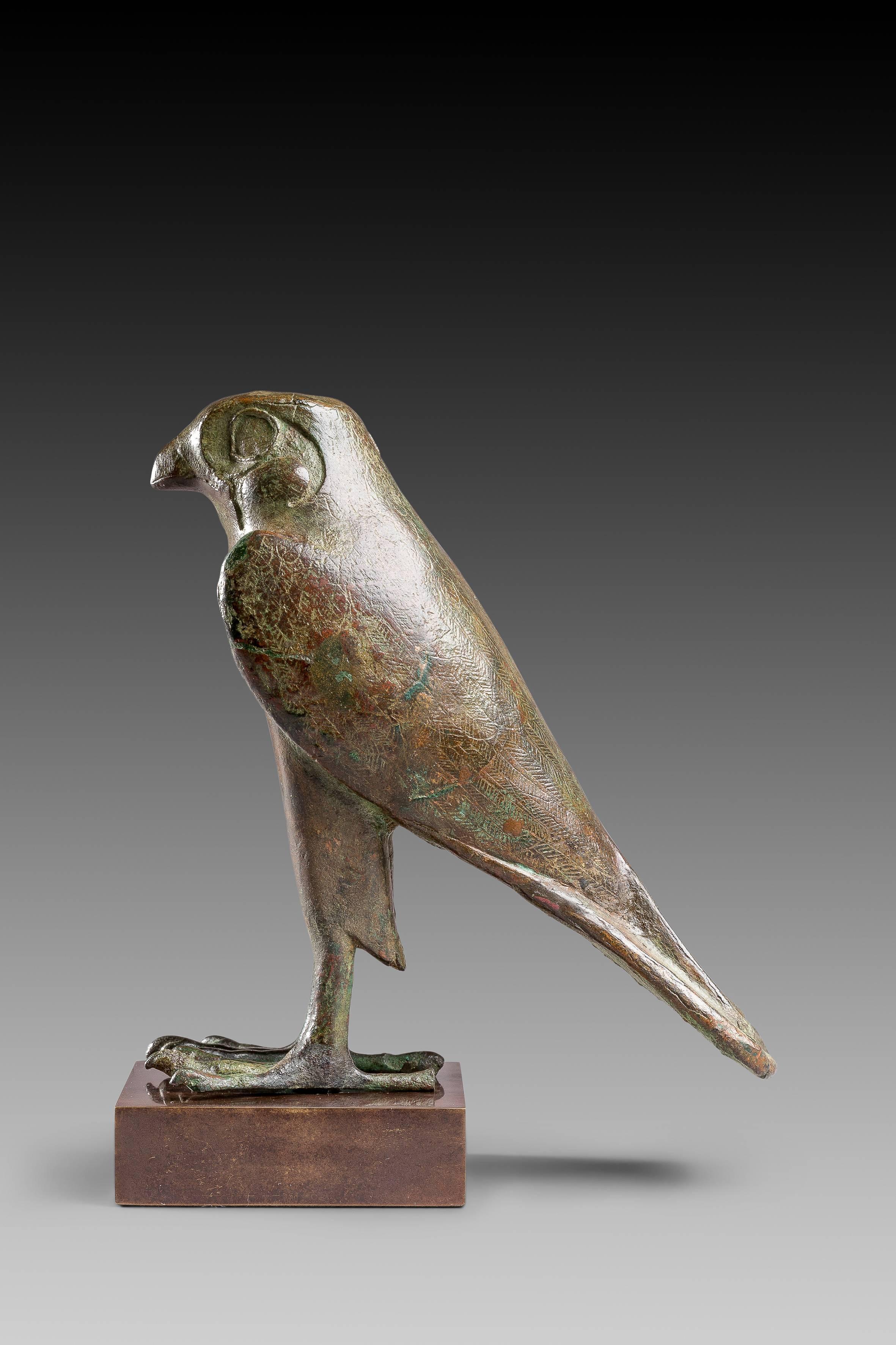 Egyptian Bronze Horus Falcon, Late Dynastic Period, 664-343 BC In Good Condition For Sale In Paris, FR