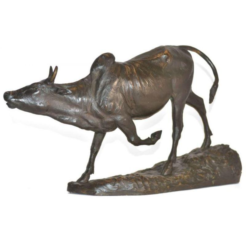 Egyptian Cow Animal Bronze Dated 1911 Signed Robert Bousquet (1894-1917) In Good Condition For Sale In Marseille, FR