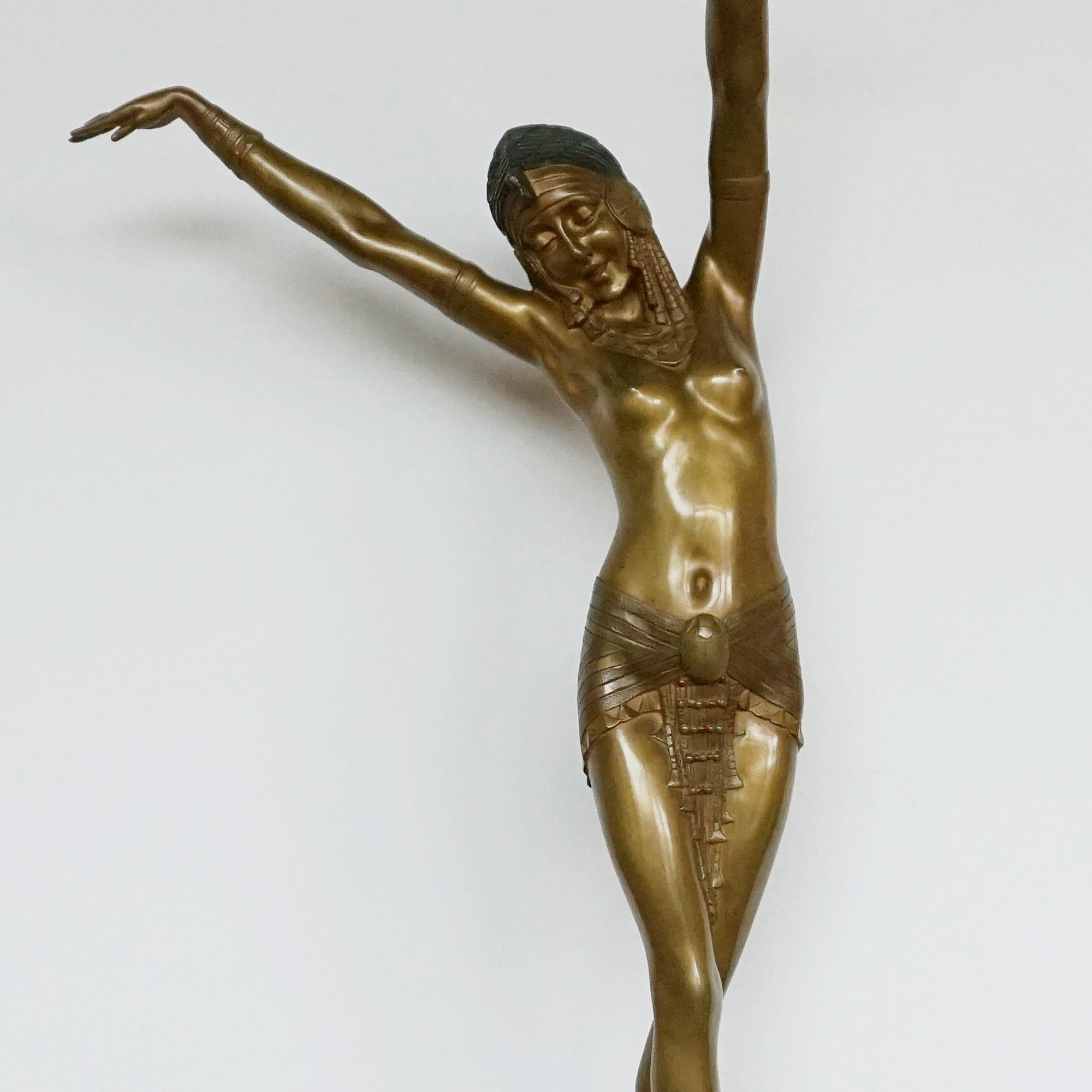 „ägyptische Tänzerin“ eine Original-Bronzeskulptur von Demetre Chiparus  im Angebot 7