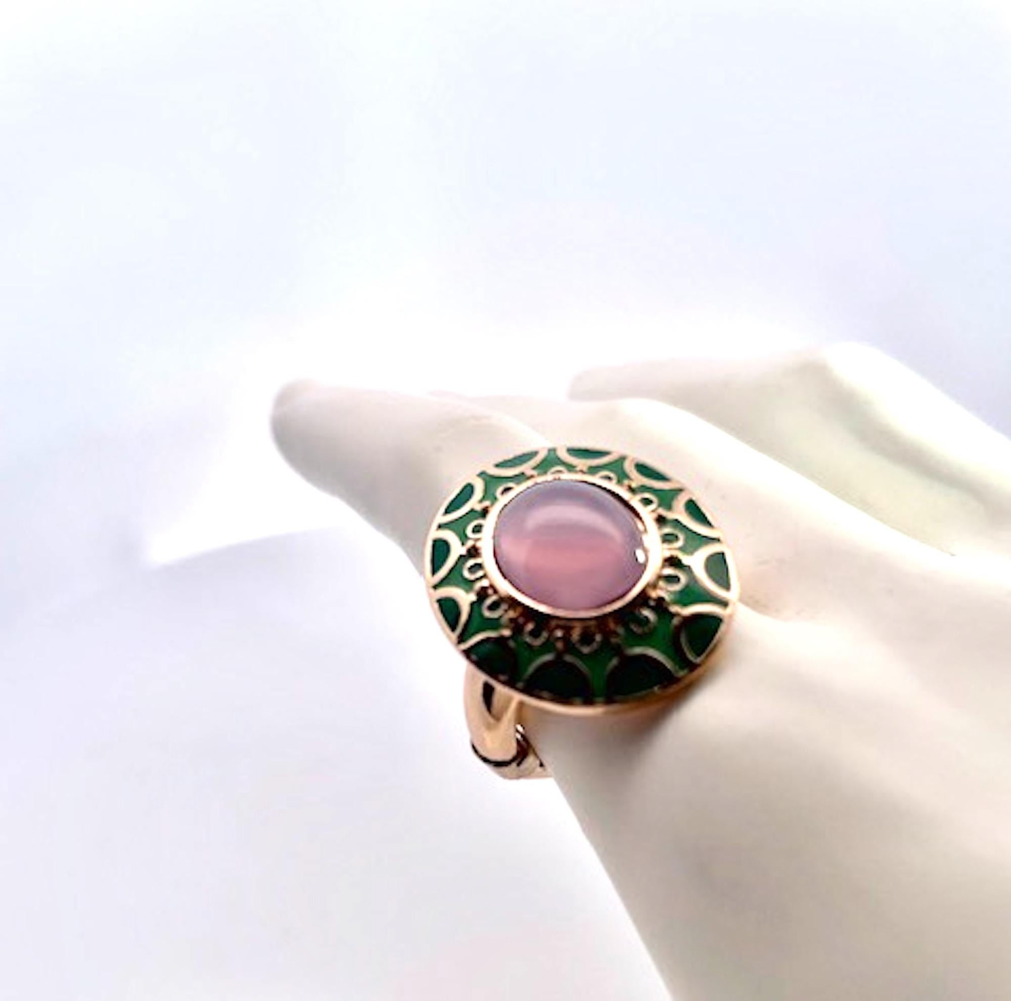 Anello in stile Deco egiziano con smalto e giada lavanda 14K in vendita 1