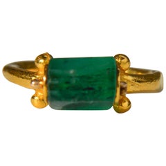 Vintage Egyptian Emerald 14 Karat Gold Metropolitan Museum of Art Hellentisic Ring