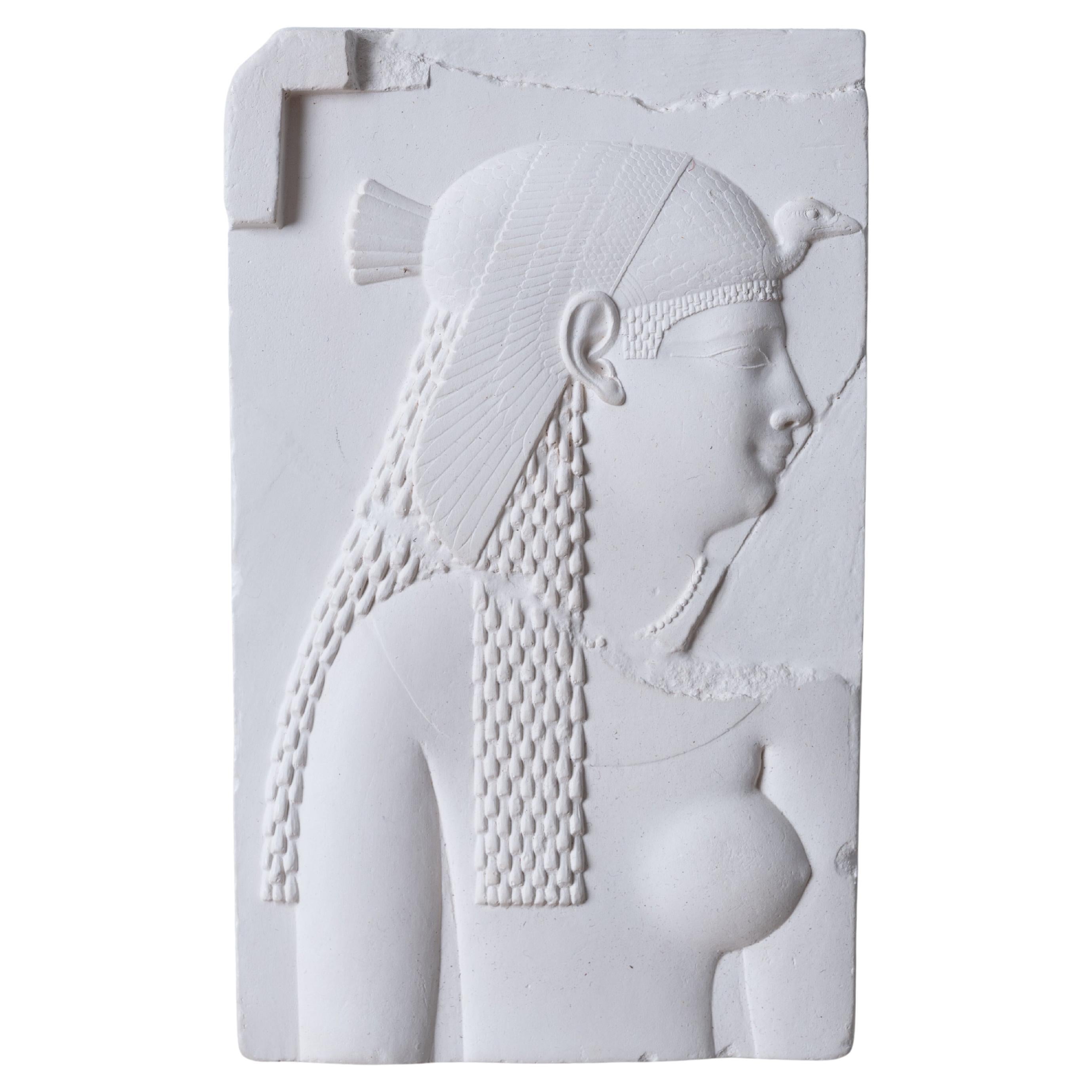 Rilievo in gesso della dea egizia