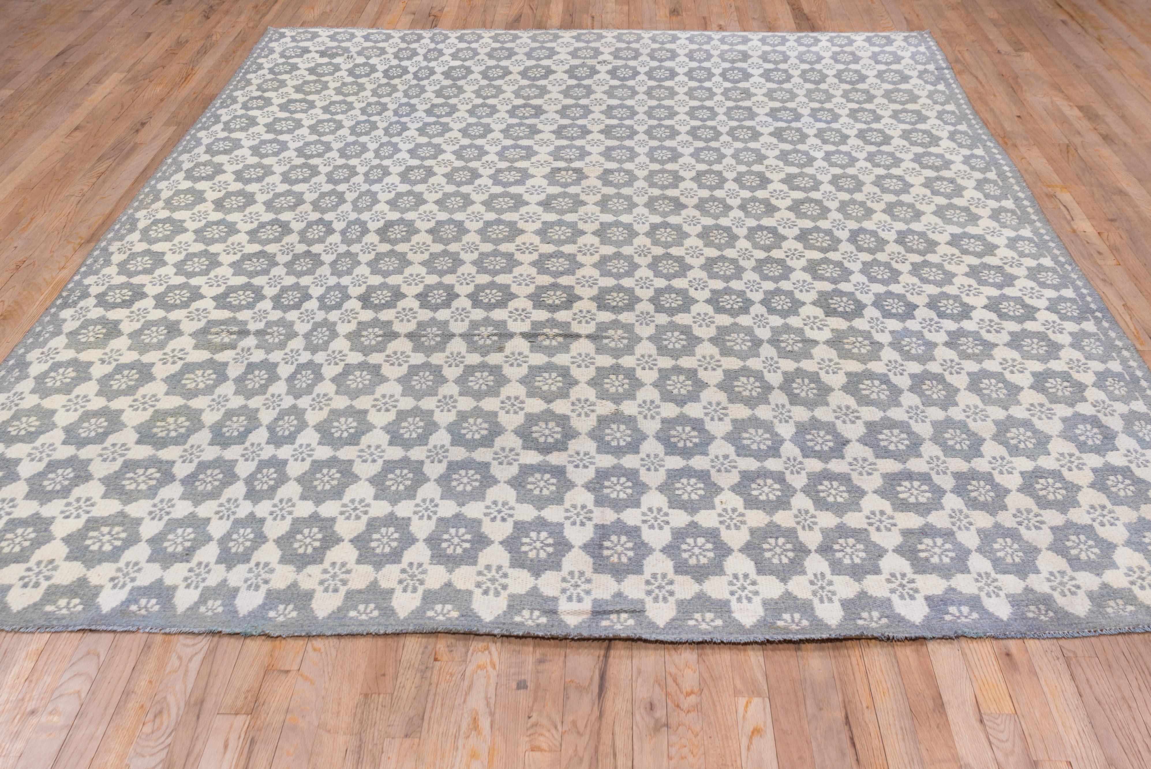 Tejido plano egipcio kilim multicolor mediados del siglo XX en venta