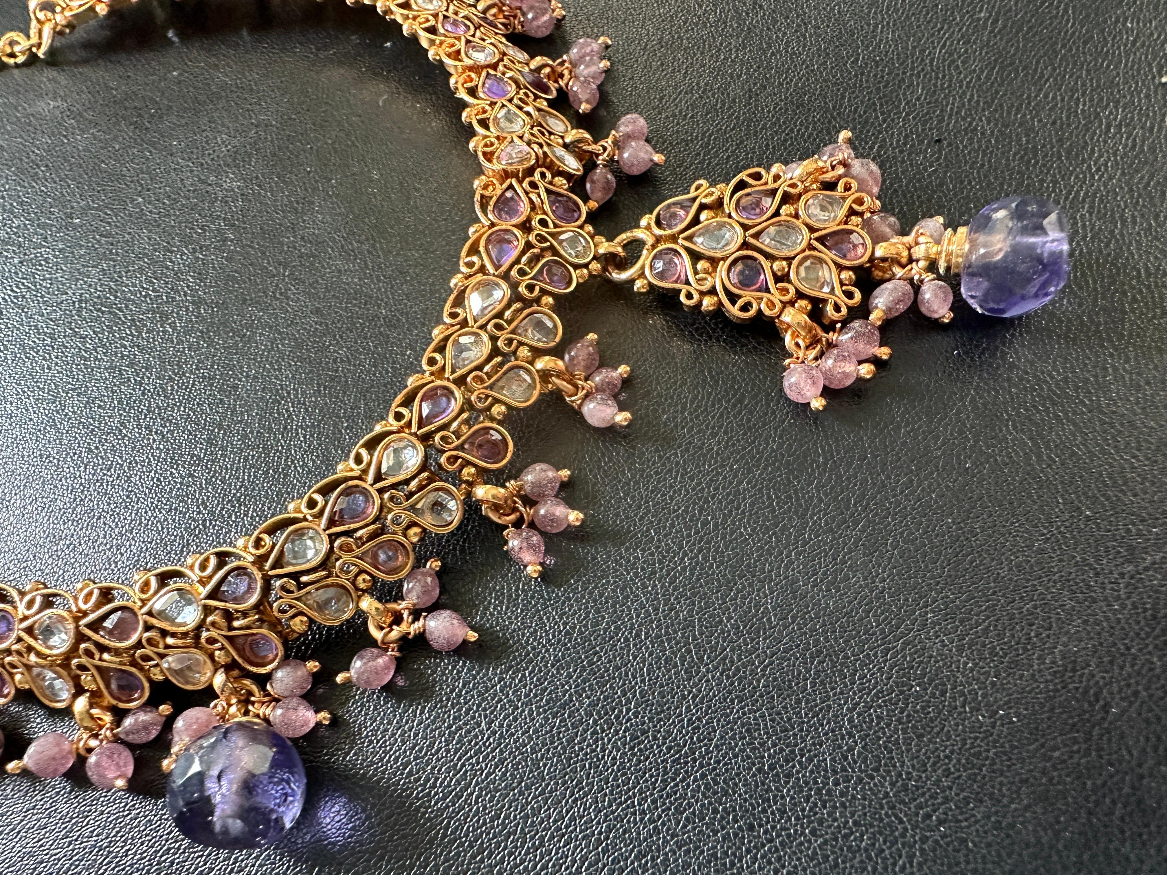 Ägyptische Lavendel Jeweled Edelstein farbige Halskette 24K Galvanisiert im Angebot 2