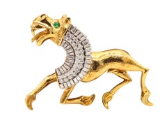 EGYPTIAN LION 1970 Brooch In 18Kt Gold With 4.27 Ctw In Diamonds & Emeralds