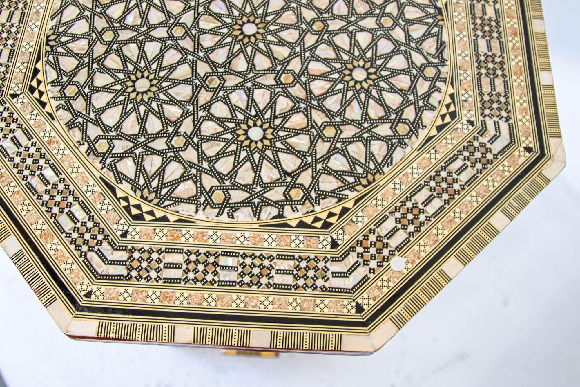 Egyptian Octagonal Side Table Egyptian Moorish Tilt-Top Inlaid Table 1950s For Sale 10