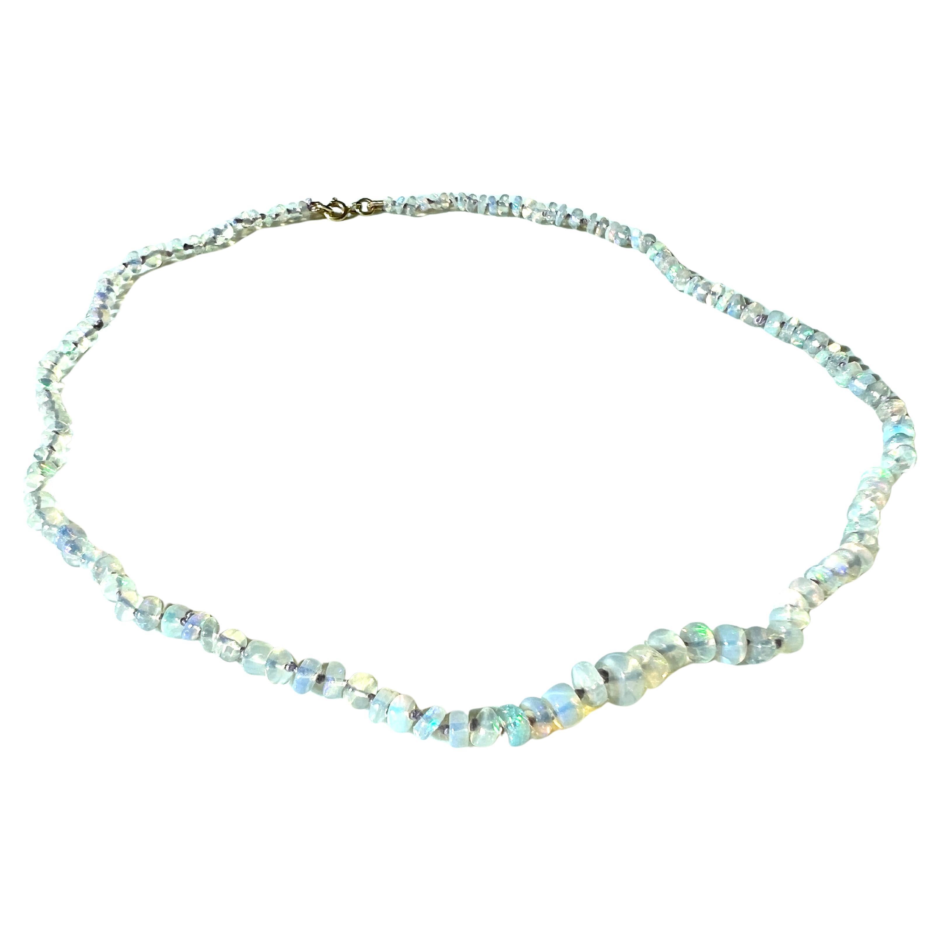 Collana girocollo in opale egiziano in vendita 1