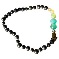 Bracciale di perle nere con opale egiziano e turchese colorato