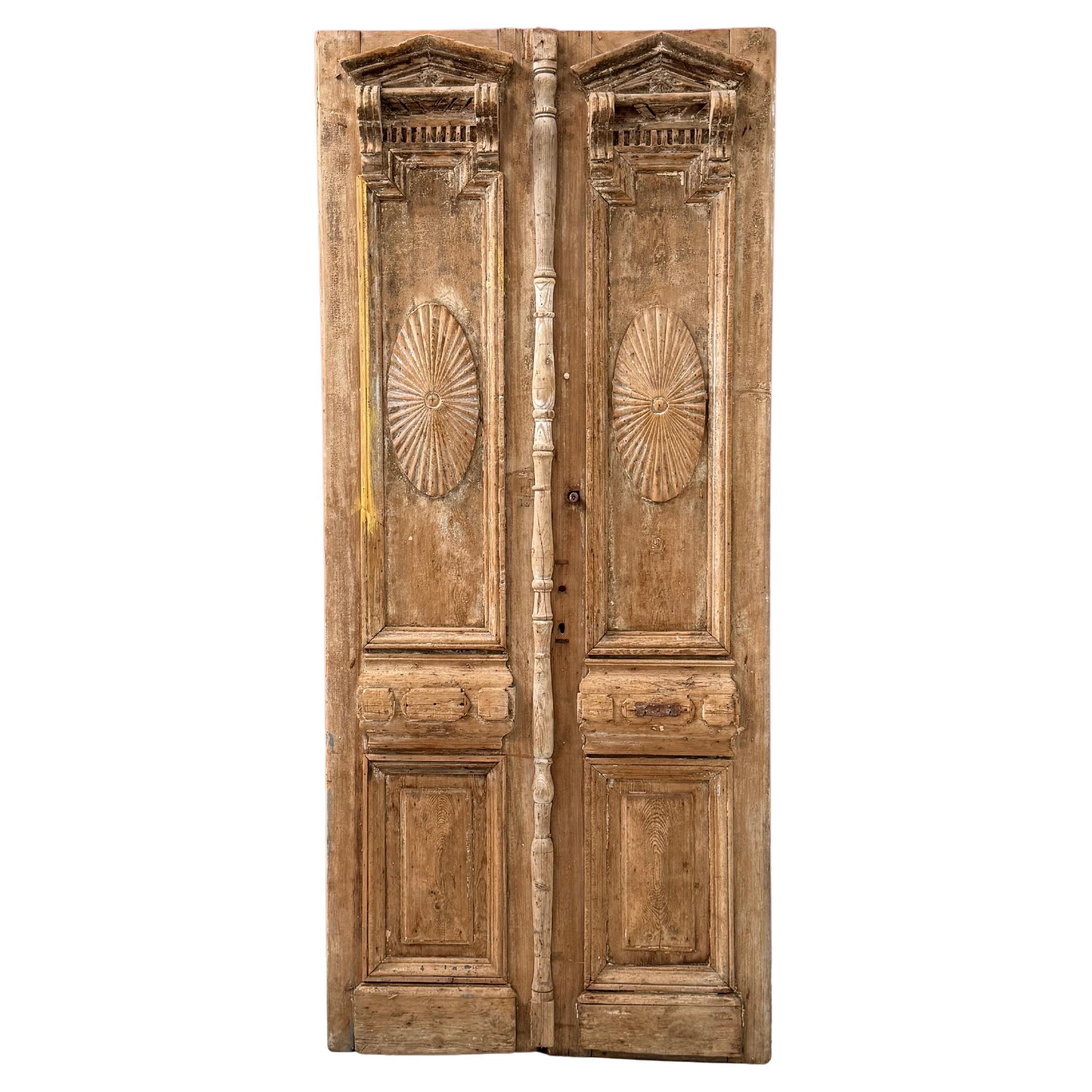Portes pin égyptiennes
