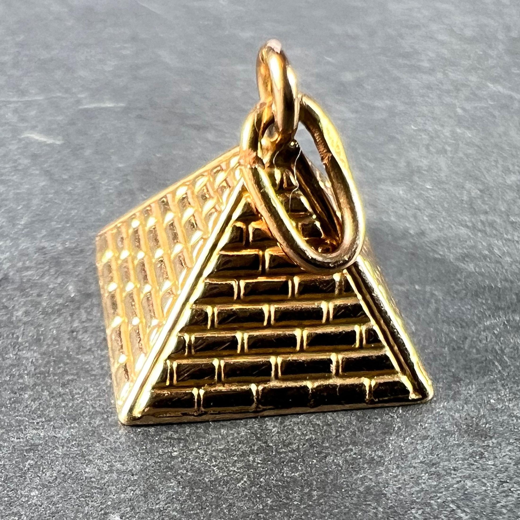 Egyptian Pyramid 18K Rose Gold Charm Pendant In Good Condition For Sale In London, GB