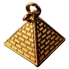 Egyptian Pyramid 18K Yellow Gold Charm Pendant