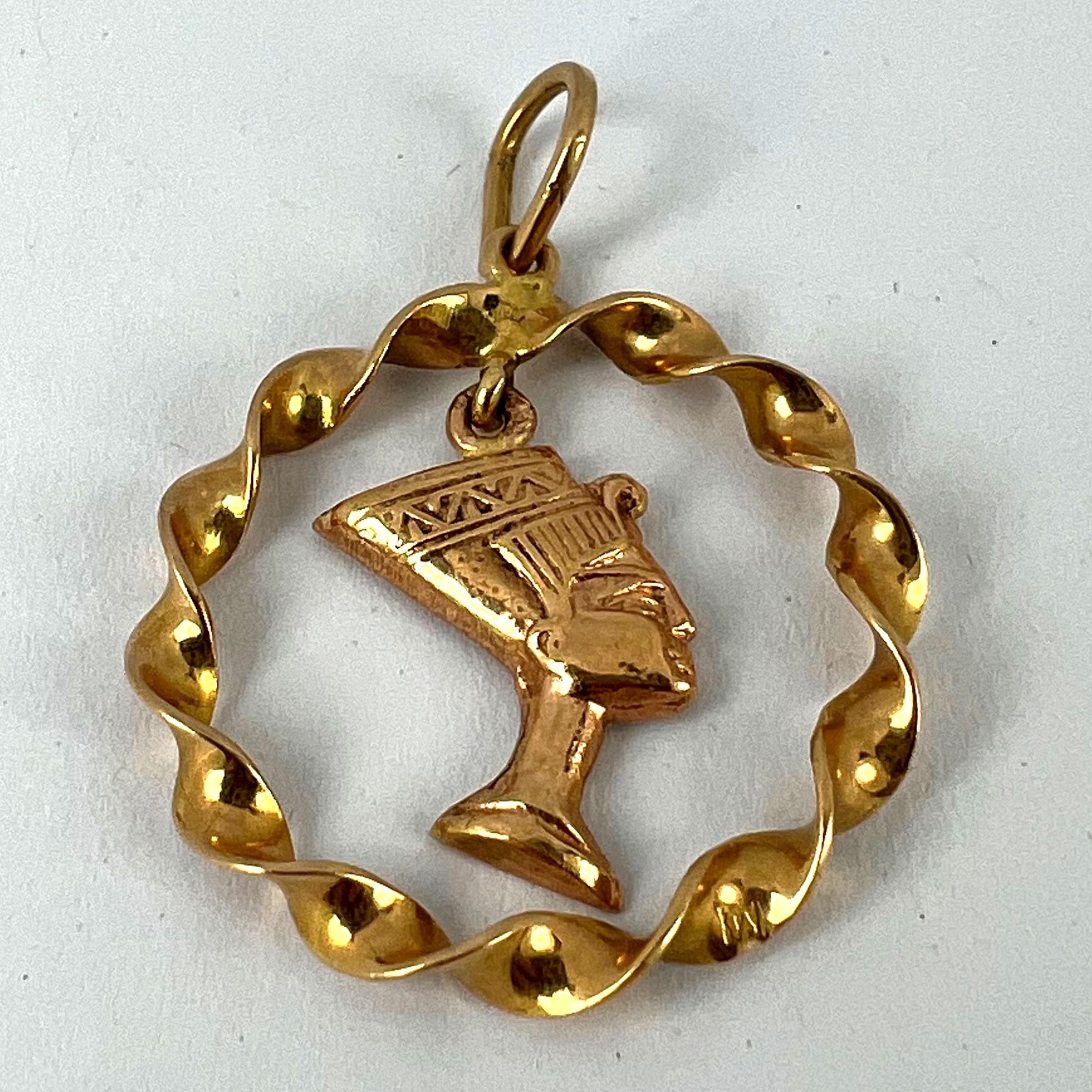 Egyptian Queen Nefertiti Bust Circle 18K Yellow Gold Charm Pendant For Sale 6