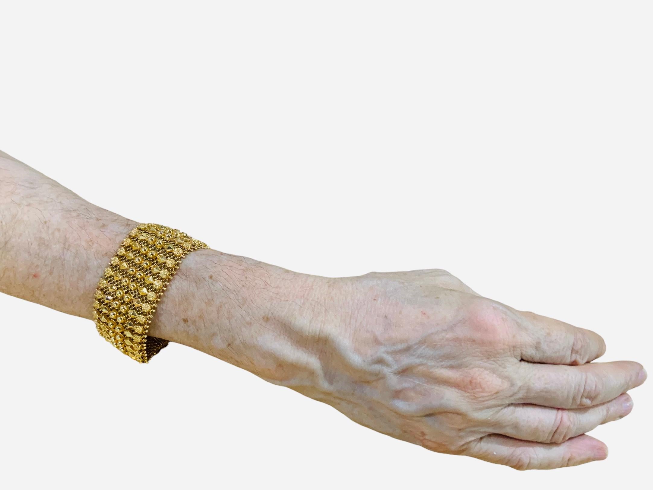 Egyptian Revival 18K Gold Mesh Bracelet 8