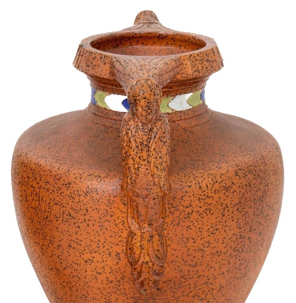 Ägyptisches Revival-Vase im Art-déco-Stil, Paar (20. Jahrhundert) im Angebot