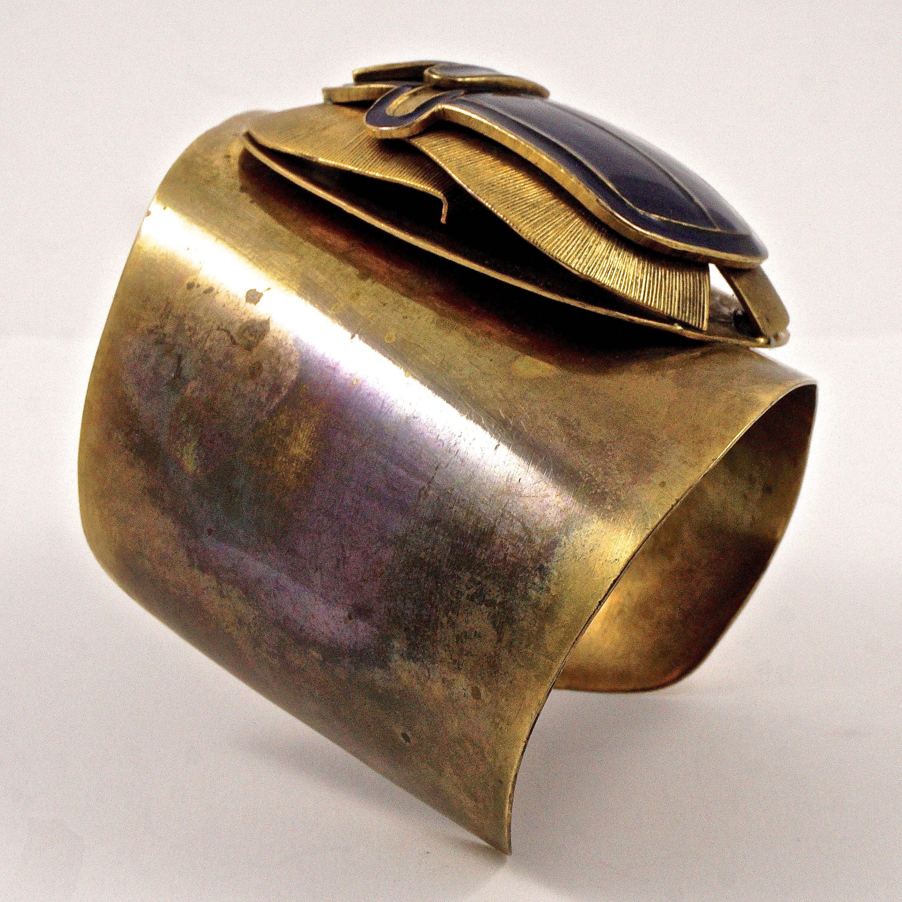 Egyptian Revival Brass Statement Cuff Bangle with Blue Enamel Scarab circa 1980s In Good Condition In London, GB