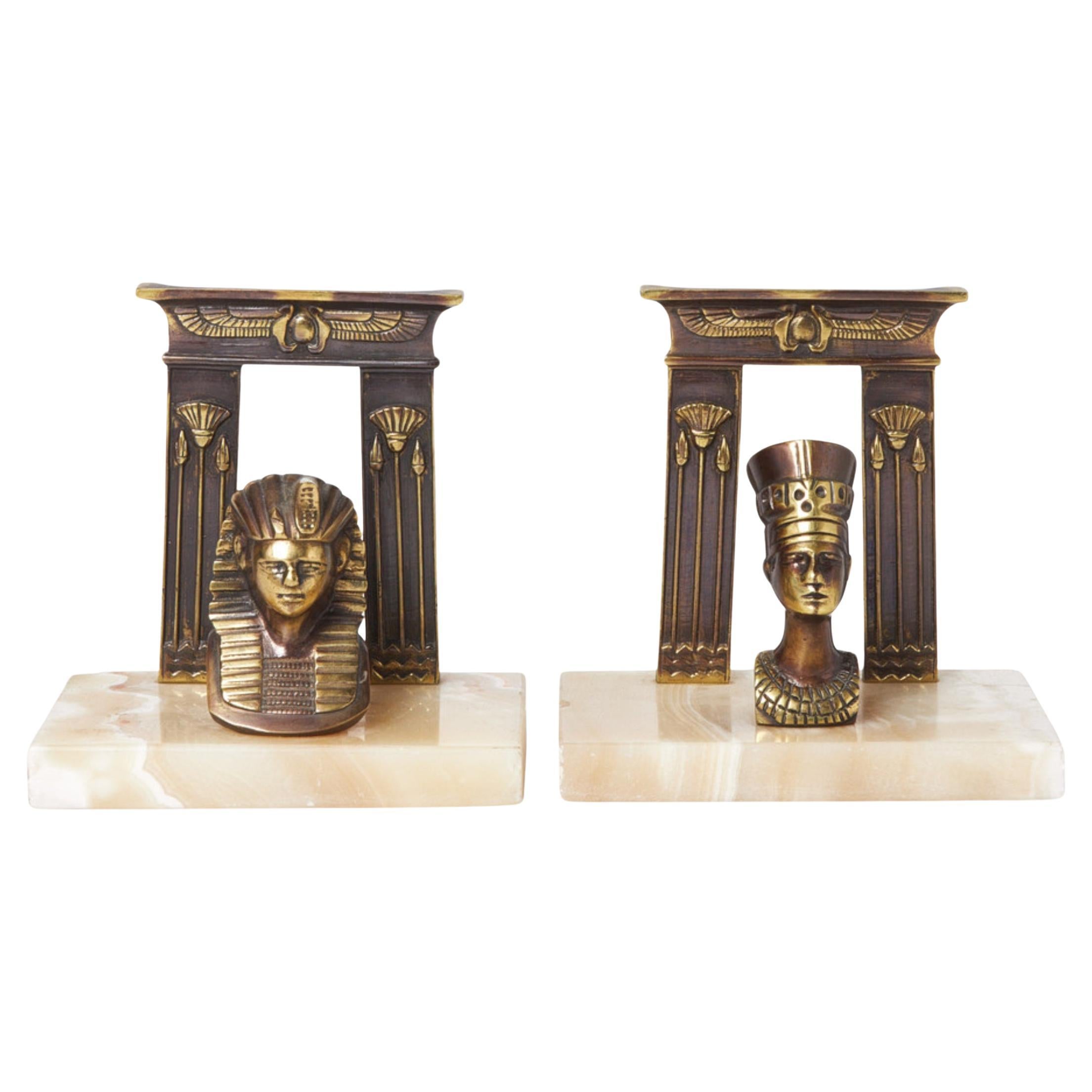 2 Figuritas Decorativas de Sujetalibros, Sujetalibros de Alabastro de Bronce del Renacimiento Egipcio