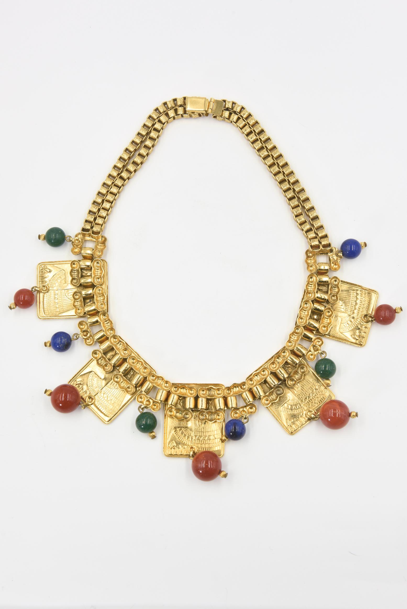 Egyptian Revival Cleopatra Gilt Plaque Necklace and Earrings In Good Condition In Miami Beach, FL
