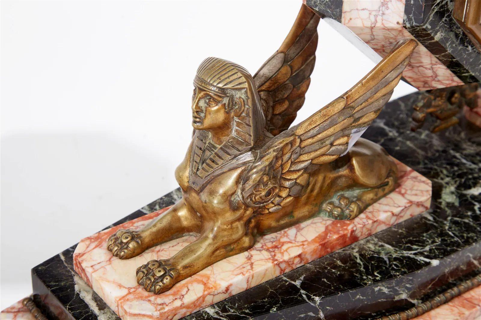 Uhren-Set im ägyptischen Revival-Stil, Art déco im Zustand „Gut“ im Angebot in Los Angeles, CA