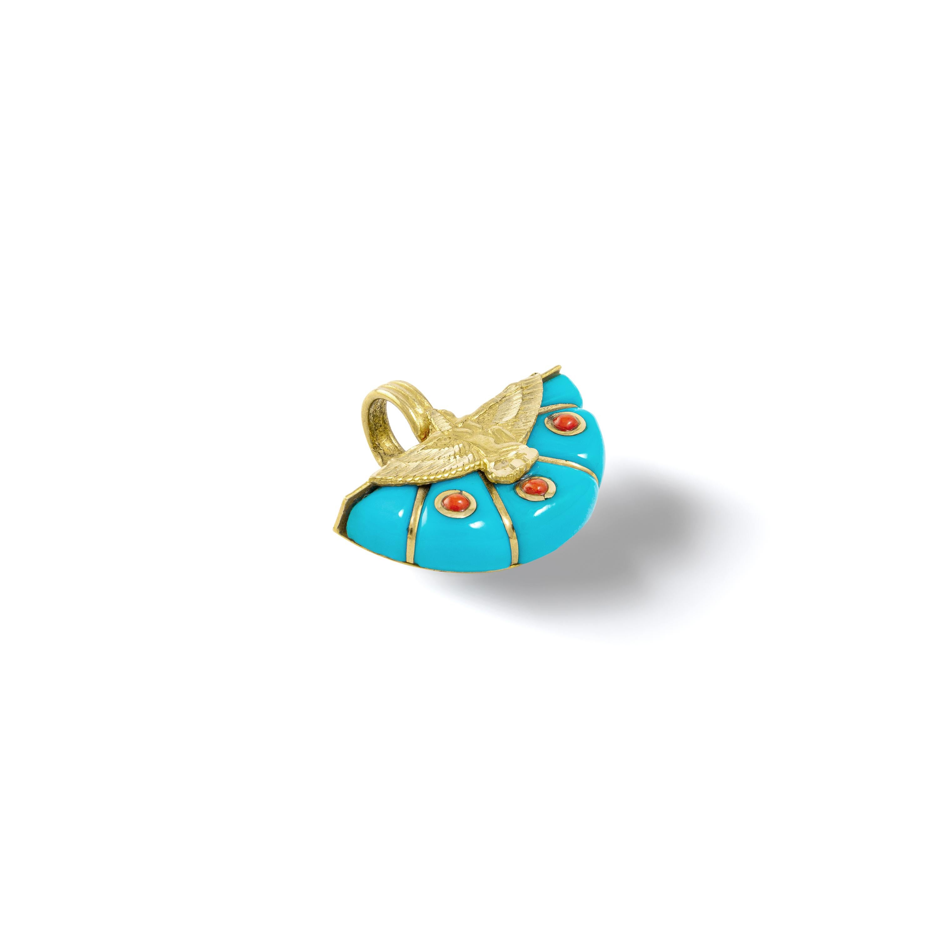 Eagle Turquoise Gold 18k Pendant Charm. Hieroglyphic inscriptions.
Egyptian revival.

Total height: 0.67 inch (1.70 centimeters) including bail.
Total width: 0.79 inch (2.00 centimeters).
