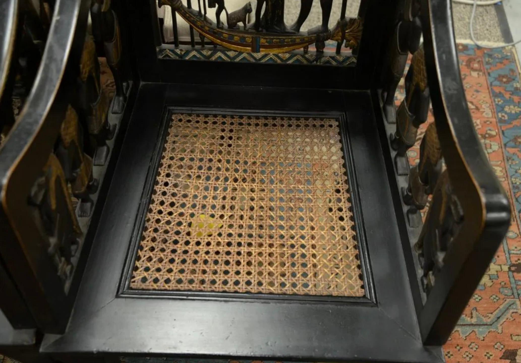 Sillón ebonizado de renacimiento egipcio Renacimiento egipcio en venta
