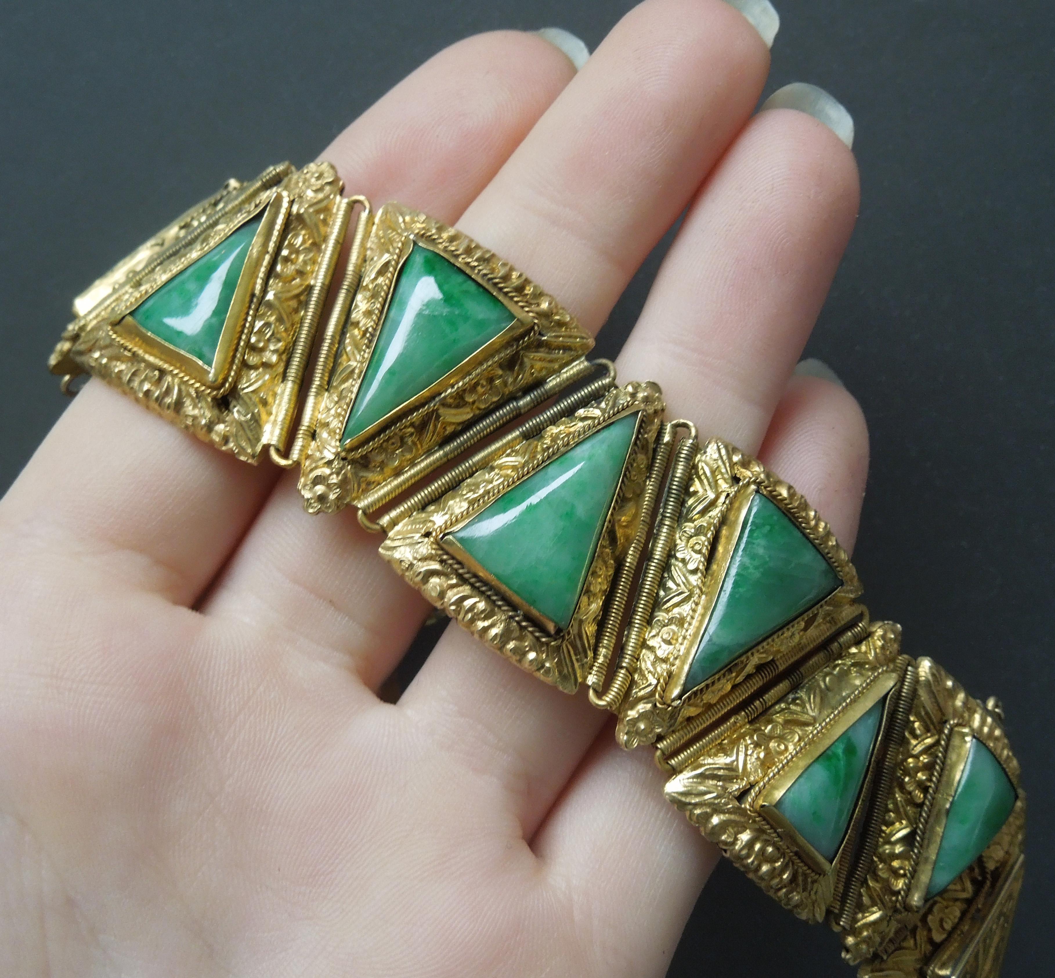 Egyptian Revival GIA Jade Bracelet In Good Condition For Sale In METAIRIE, LA