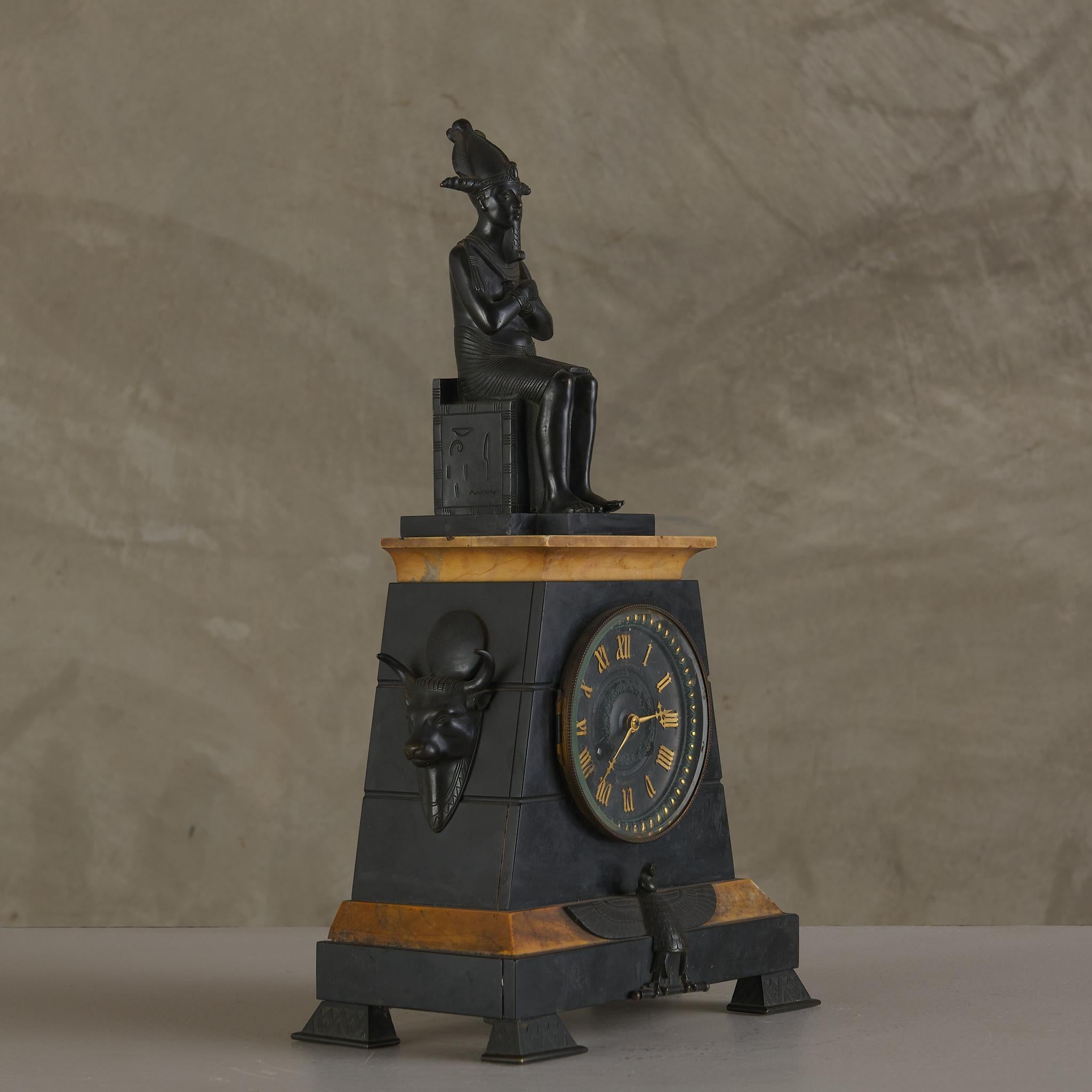 Unknown Egyptian Revival Marble Clock with Two Candelabra Granitures For Sale