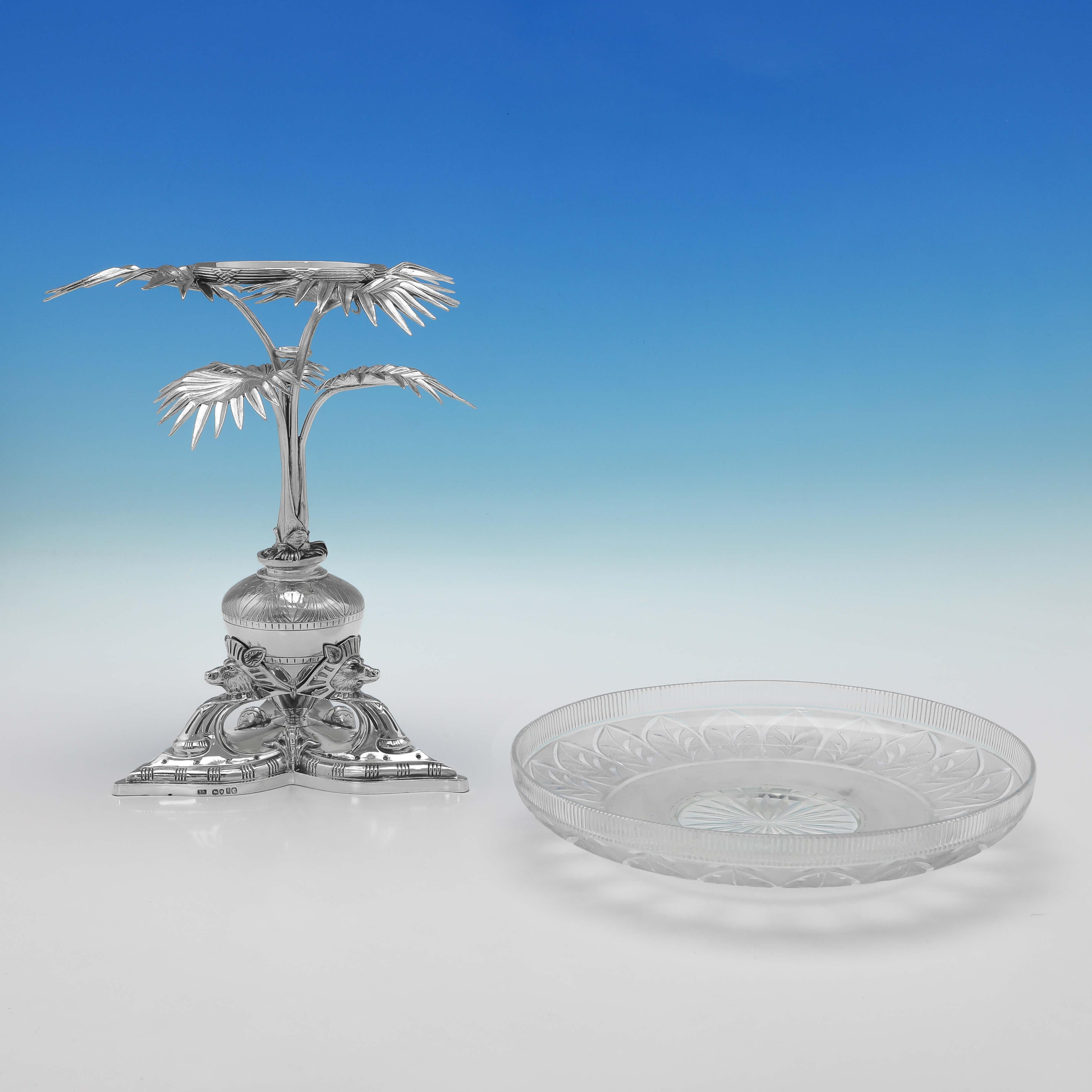 English Egyptian Revival Pair of Victorian Antique Sterling Silver Dessert Stands, 1871 For Sale